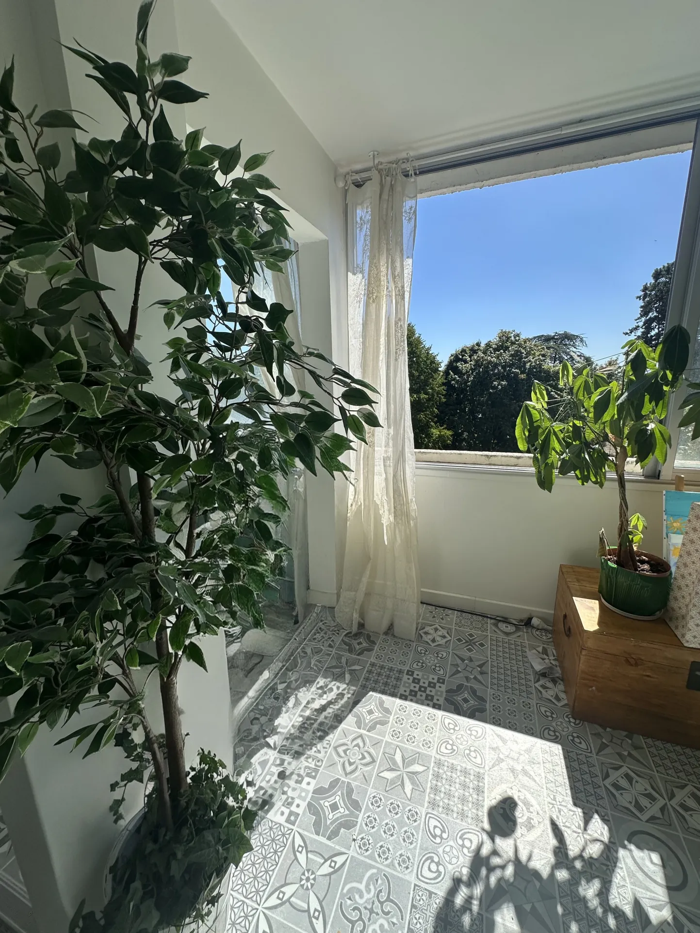 Appartement T3 à Caluire avec parking et proximité gare métro