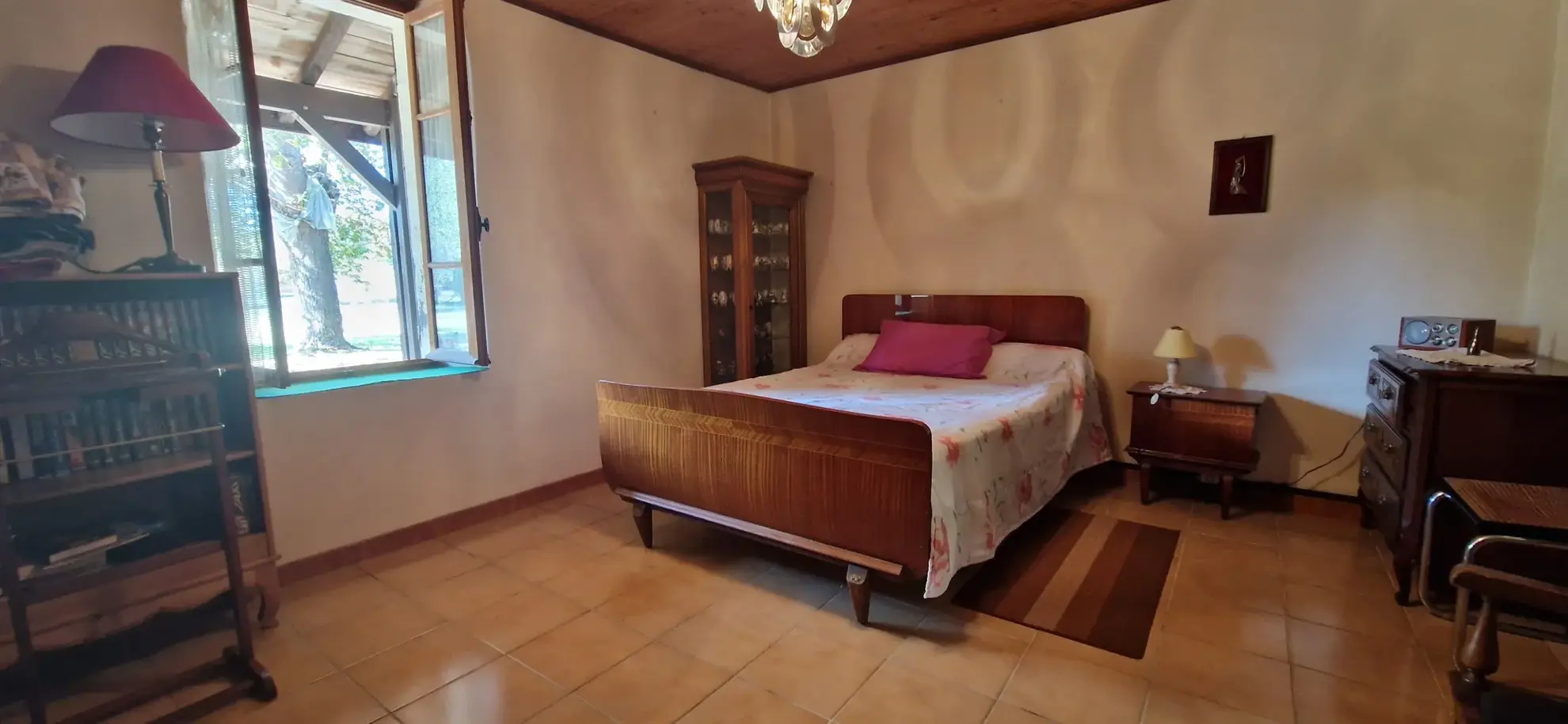 Belle maison en pierre de 166 m² avec grand parc proche de Villandraut 