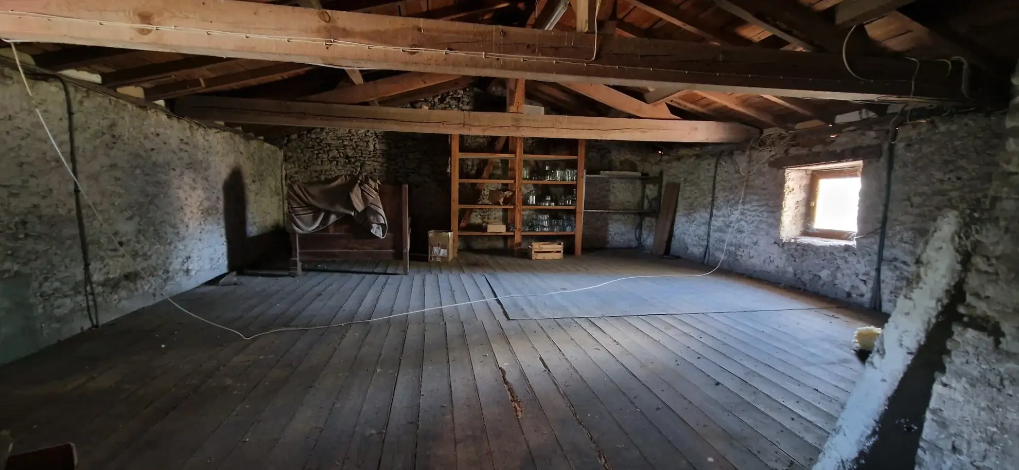 Belle maison en pierre de 166 m² avec grand parc proche de Villandraut 