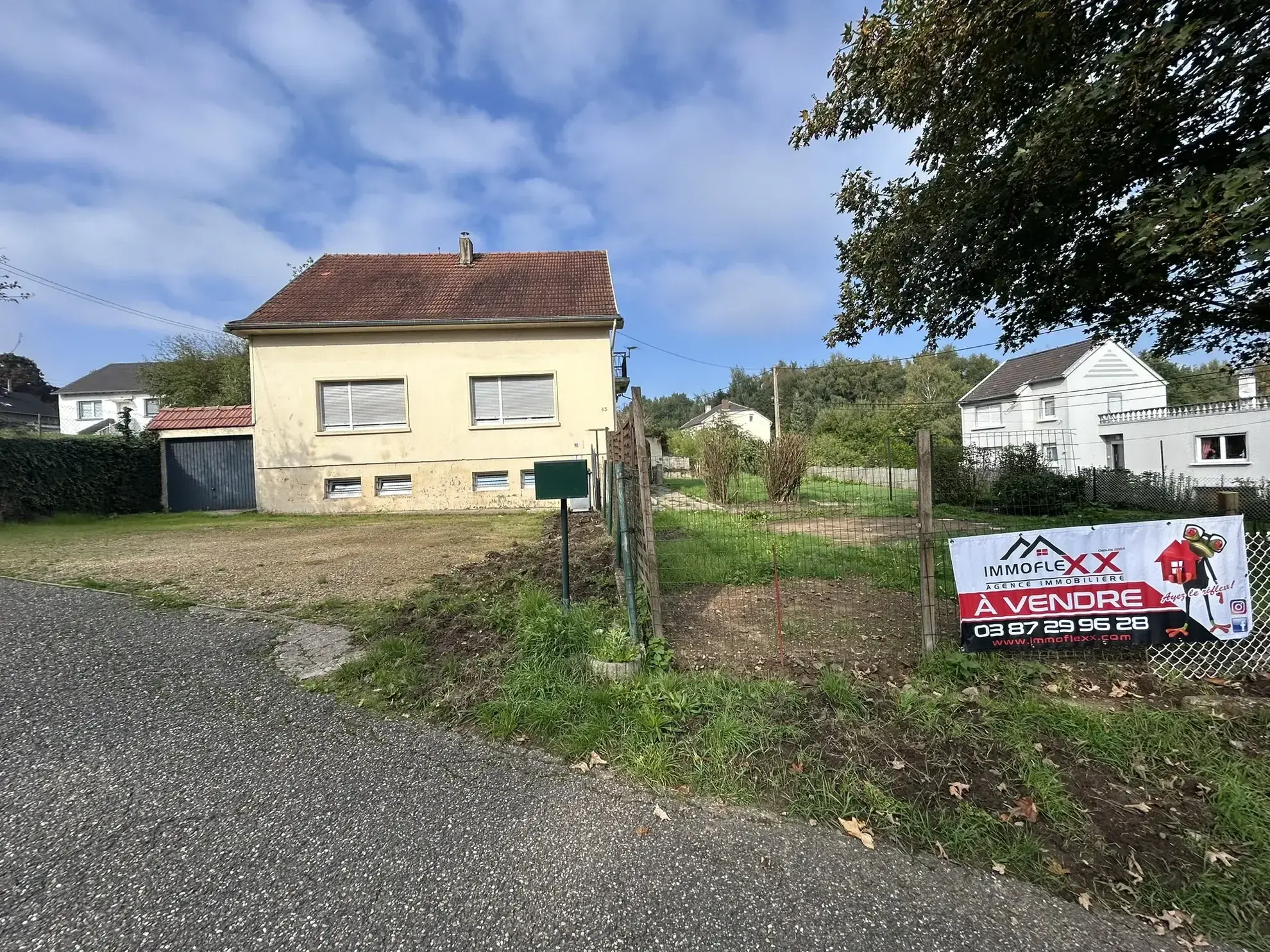 Maison individuelle avec dépendance à L'Hôpital – Investissement ou résidence