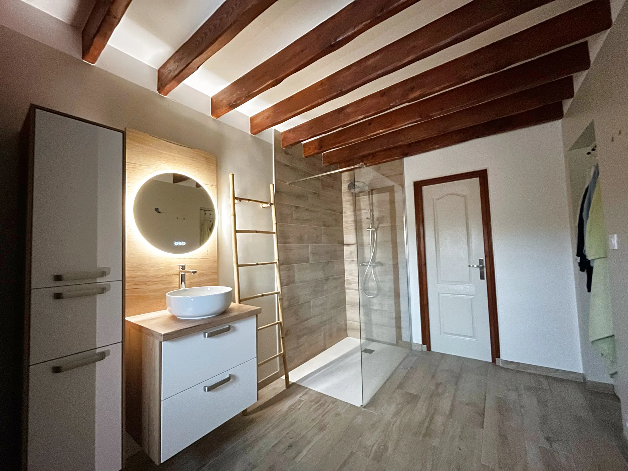 Grande maison de ville à Billy Montigny avec jardin, garage et plusieurs chambres 