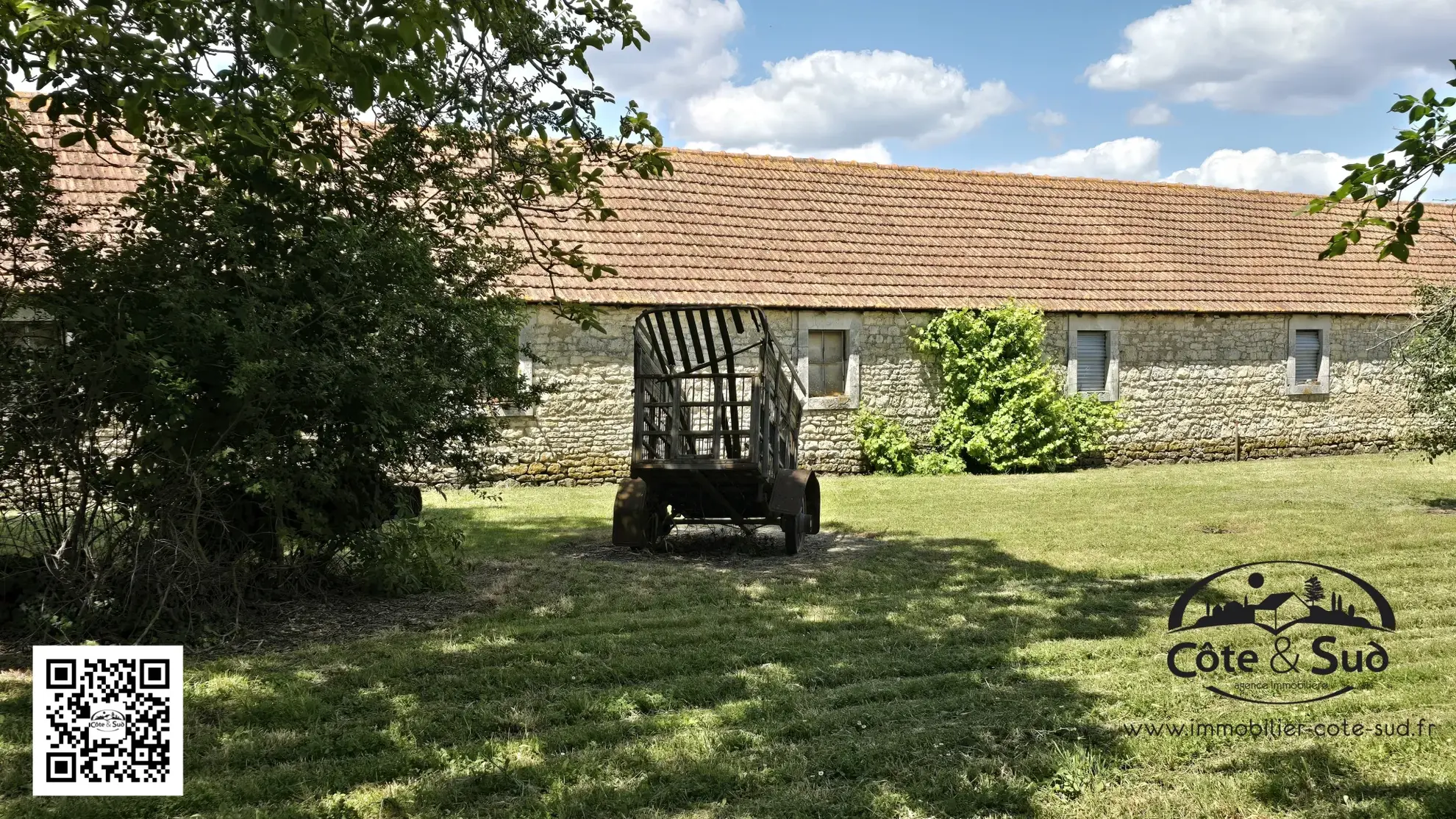 Dépendance en pierre de 147 m² sur terrain non viabilisé à Aigrefeuille d'Aunis