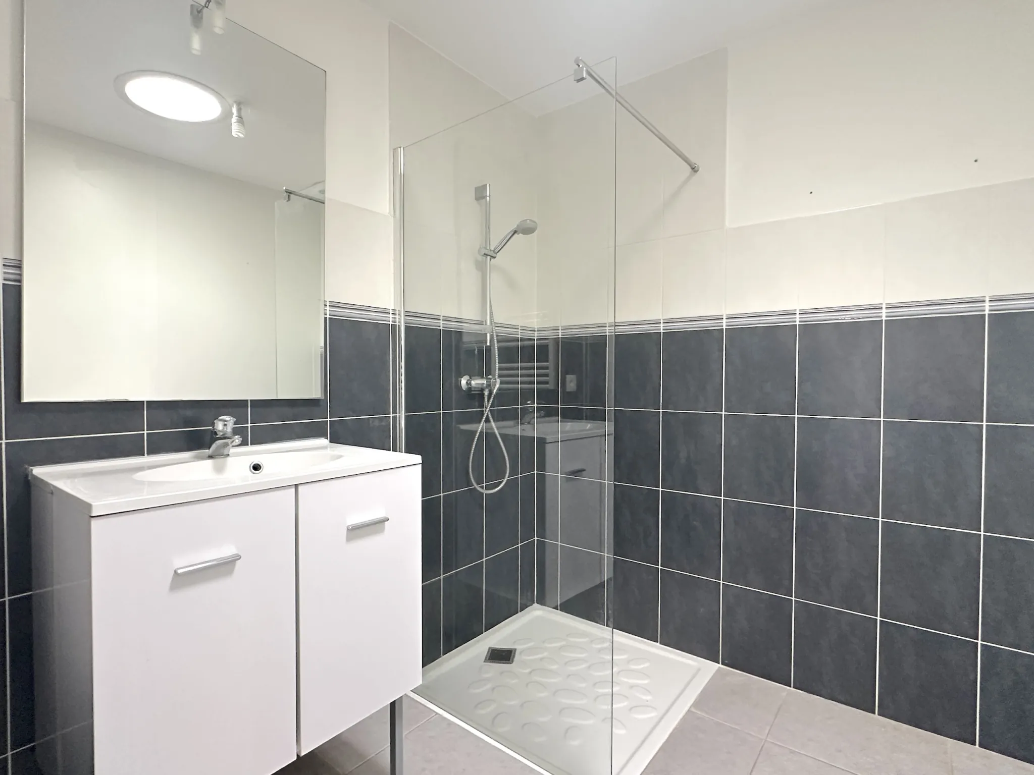 Maison de plain-pied récente à vendre à Vouneuil-sous-Biard (86) 