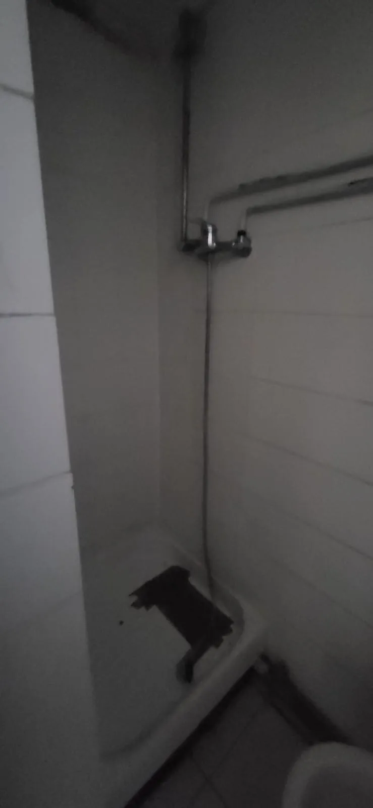 Studio à rénover de 14 m² à Paris 11e - Idéal investissement ou personnalisation 