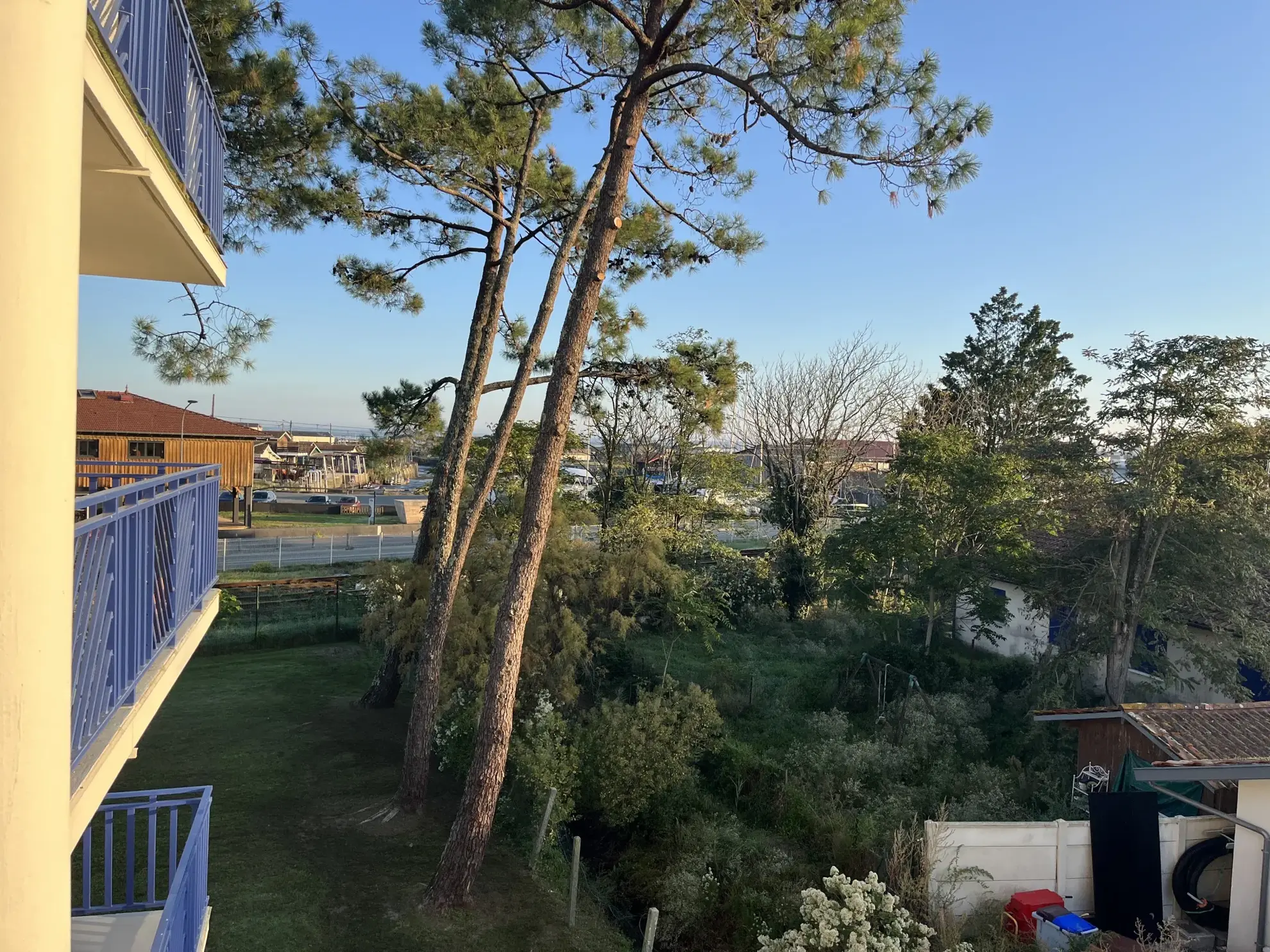 Appartement à Gujan-Mestras proche port de Larros avec vue bassin