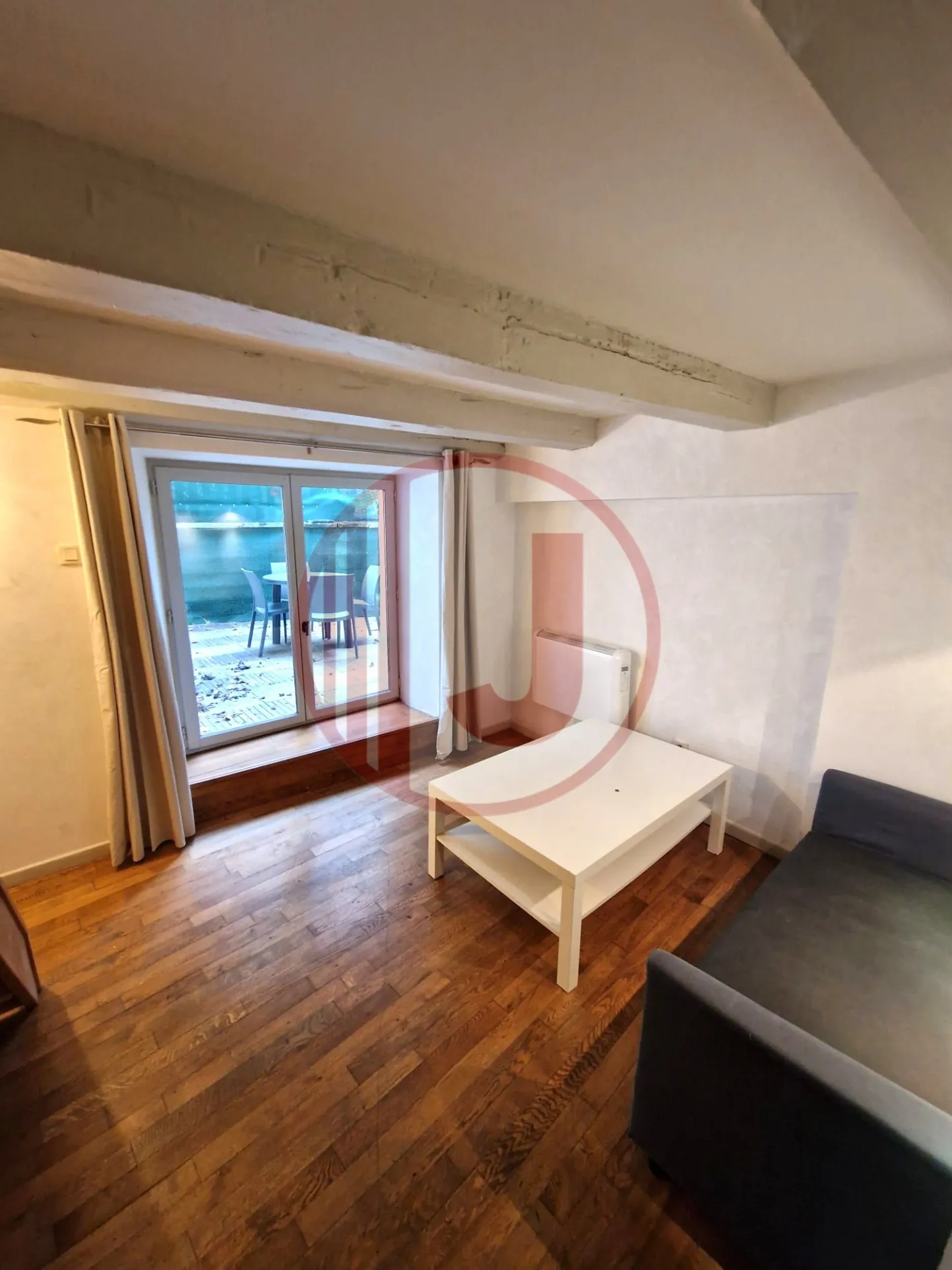 Appartement F2 triplex avec terrasse au centre-ville de Montbéliard 