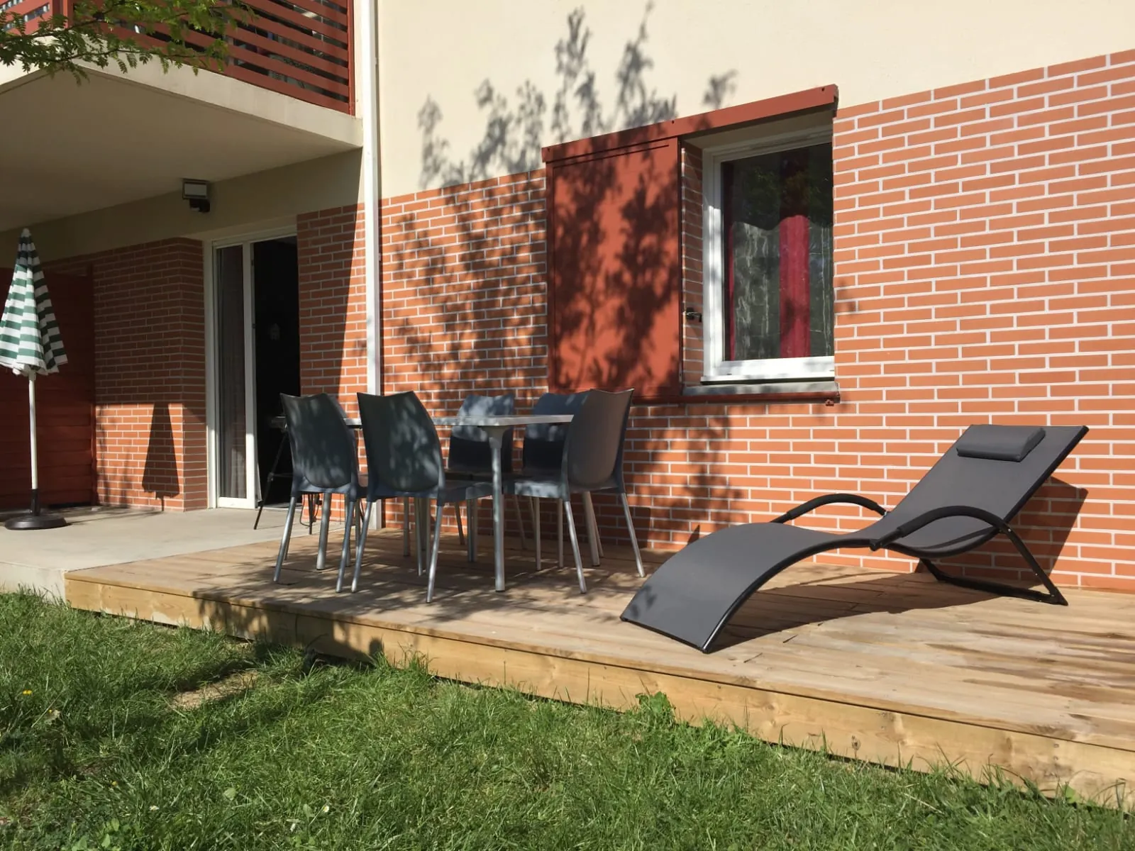 Appartement F3 en résidence de standing à Argeles-sur-Mer avec terrasse, jardin privé et parking sécurisé