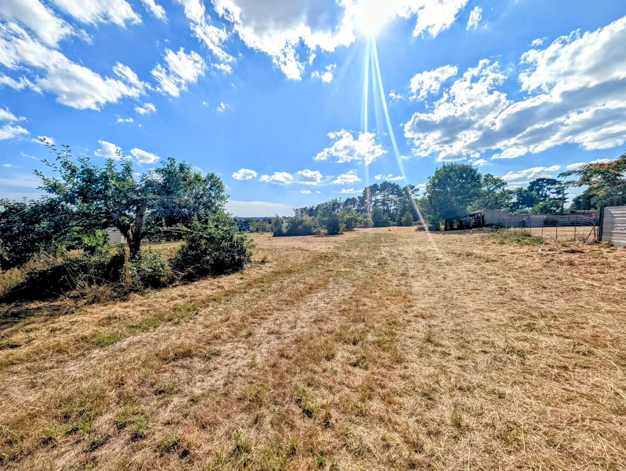 Terrain constructible de 514 m² à GUER, proche centre-ville