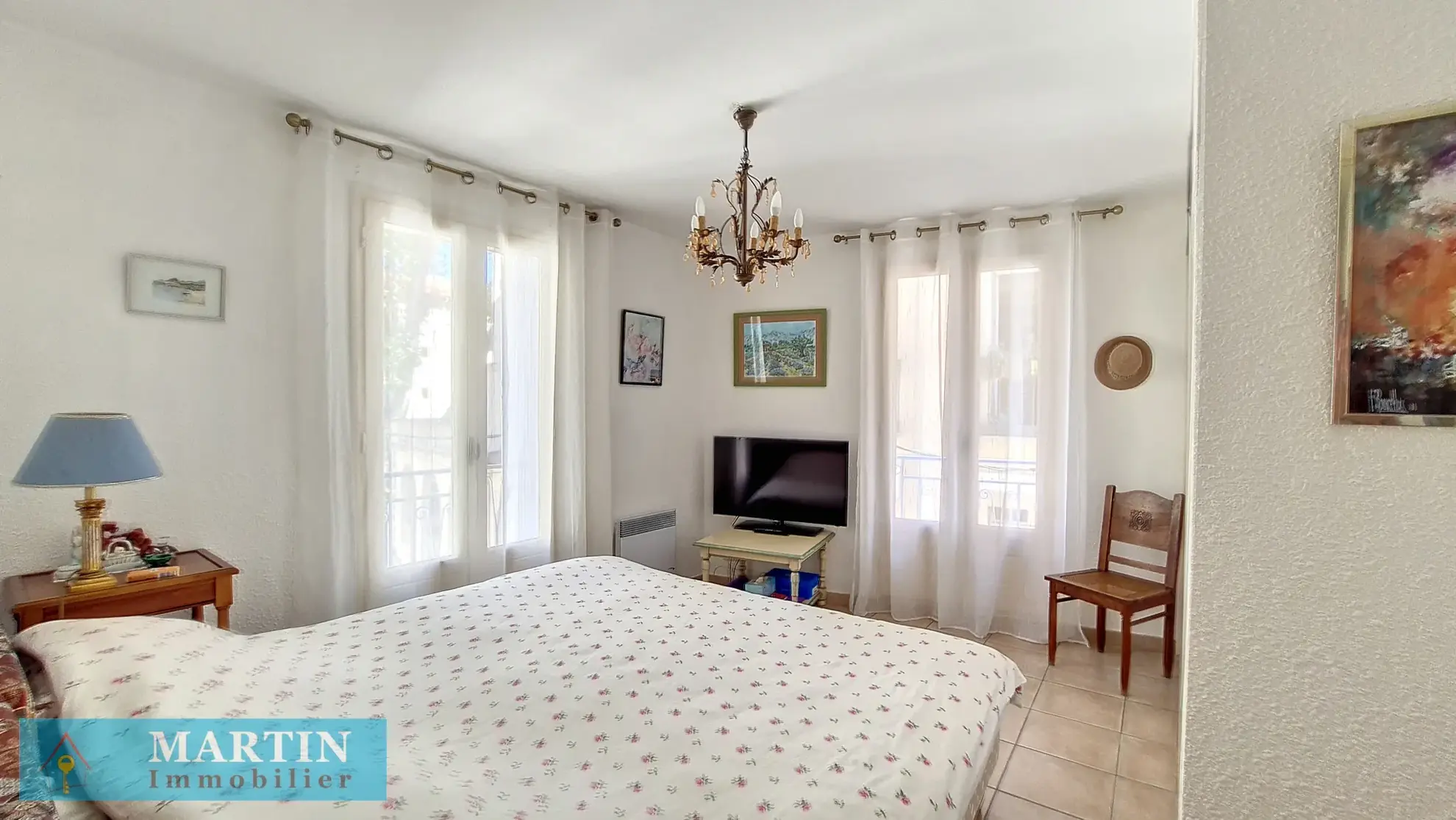 Appartement triplex de 87 m² au centre historique de Céret avec balcons 