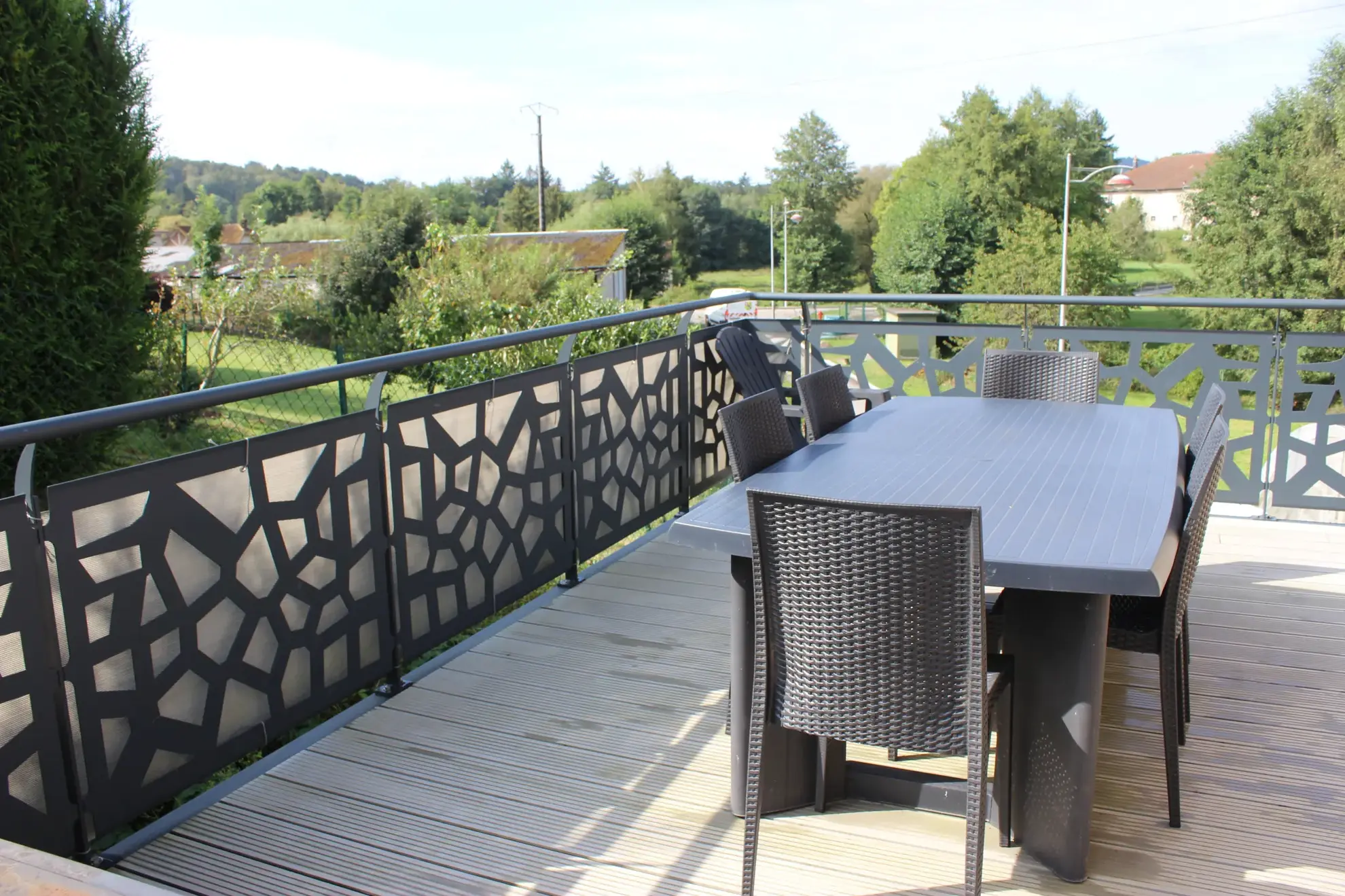 Maison spacieuse de 177 m² à Laval-sur-Vologne avec terrasse et jardin 