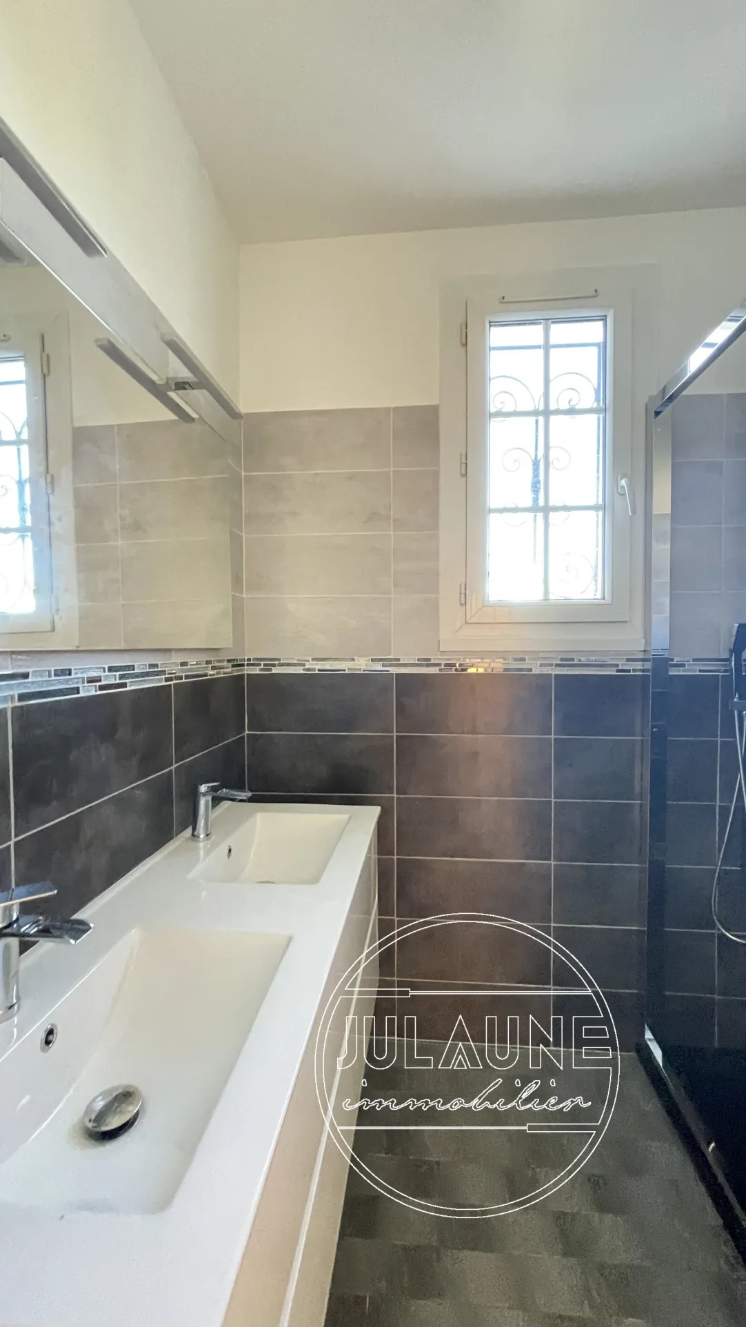 Maison familiale à Panazol de 134 m², 4 chambres, garage, terrain clos, faible consommation énergétique 