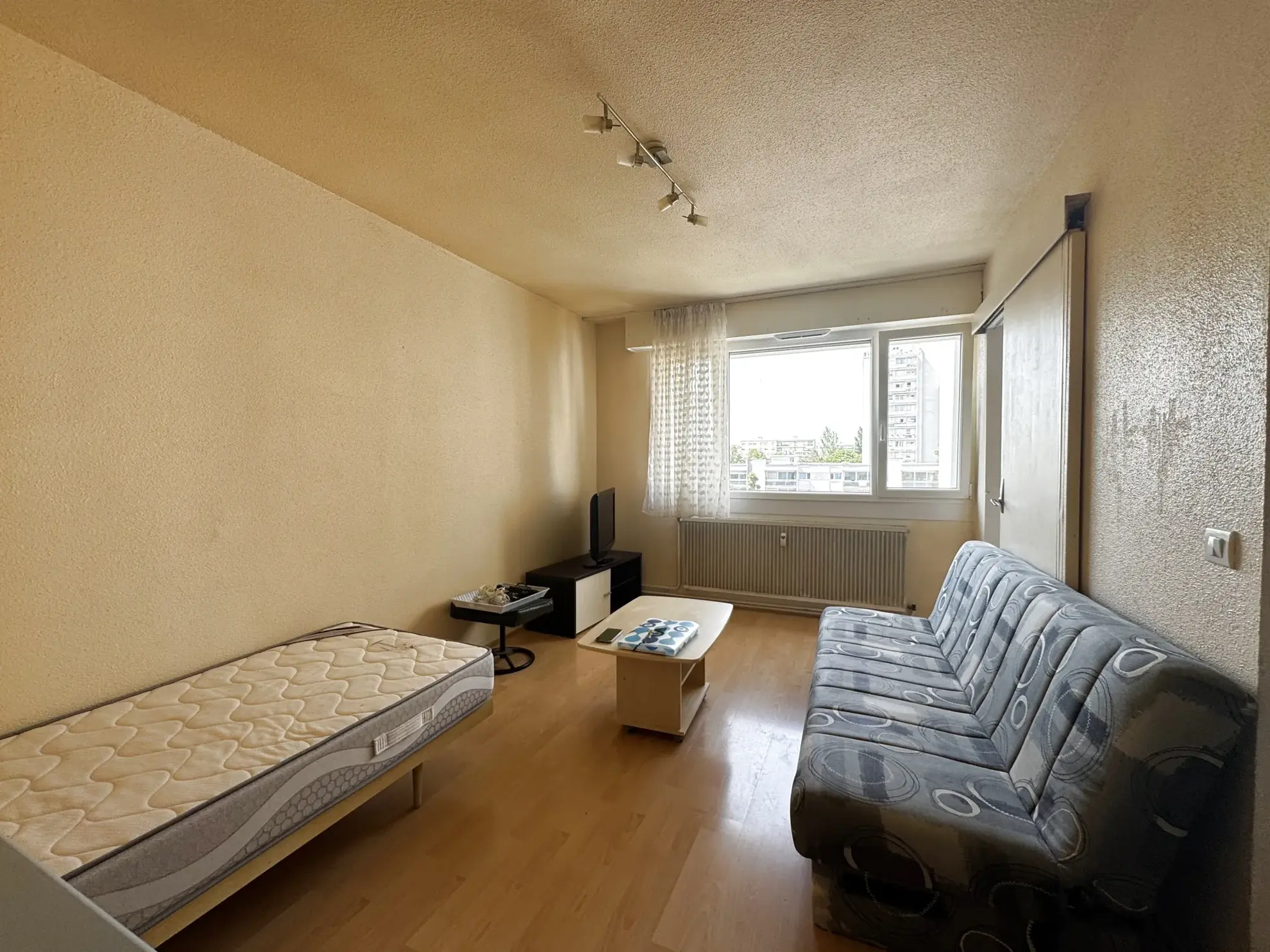 Studio à vendre à Saint-Louis, 25 m², proche commodités 