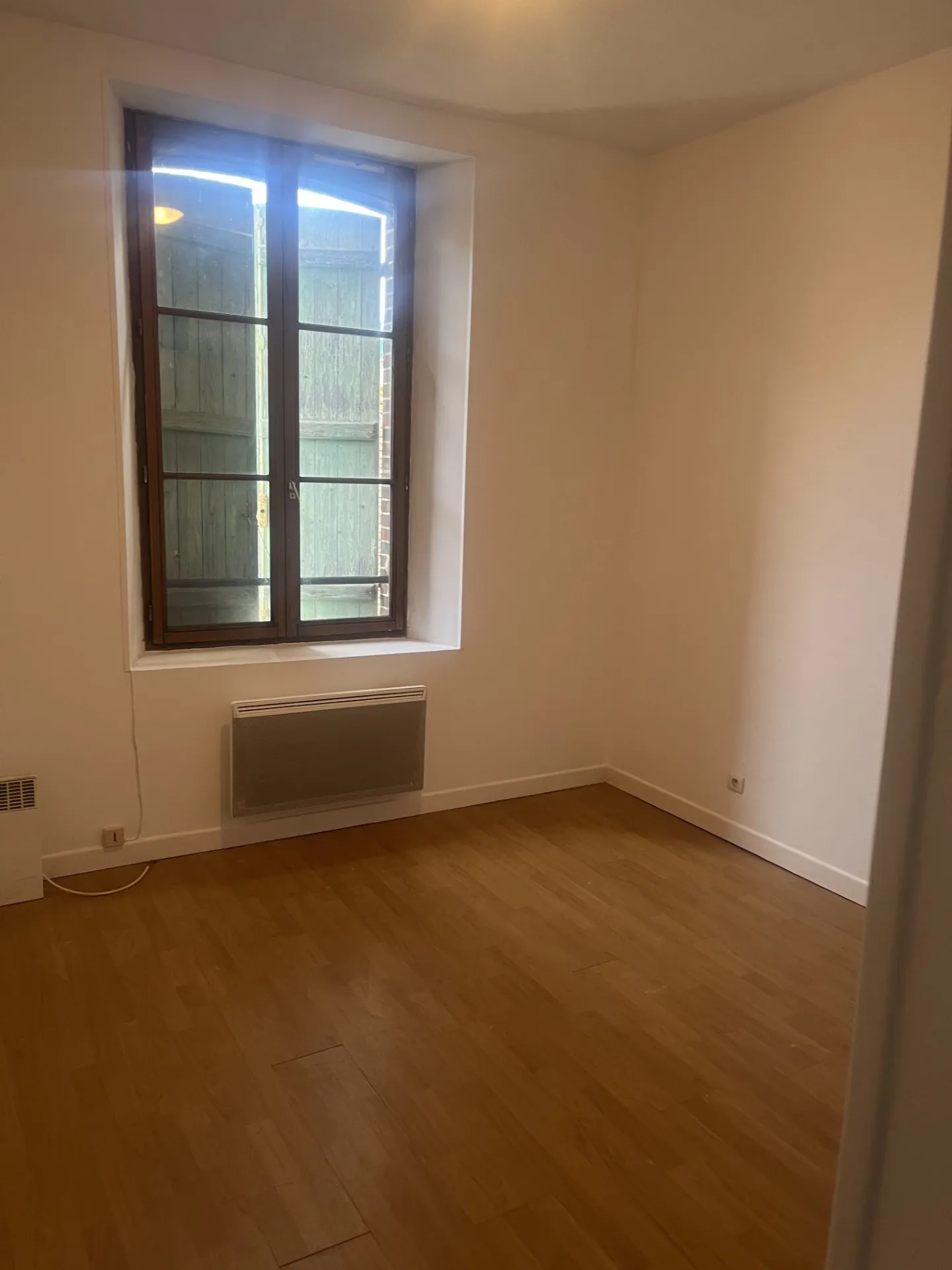 Investissez dans deux appartements avec garage à Brienon-sur-Armançon 