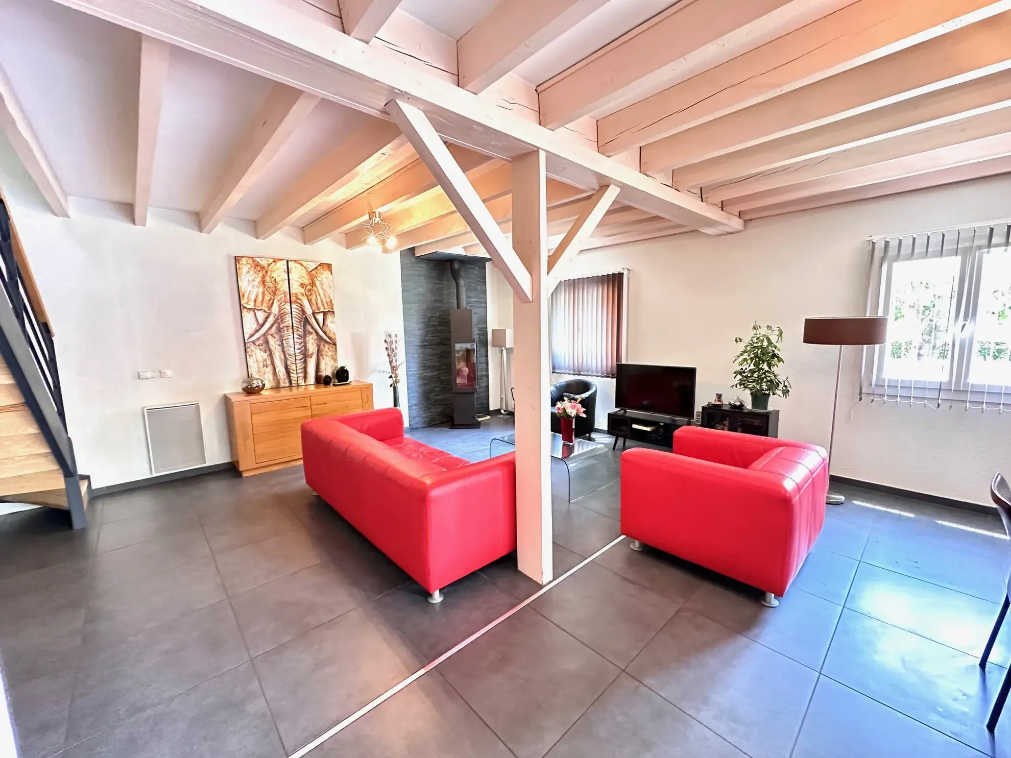 Belle maison familiale à Juillan avec terrain arboré et garage proche Tarbes Sud 