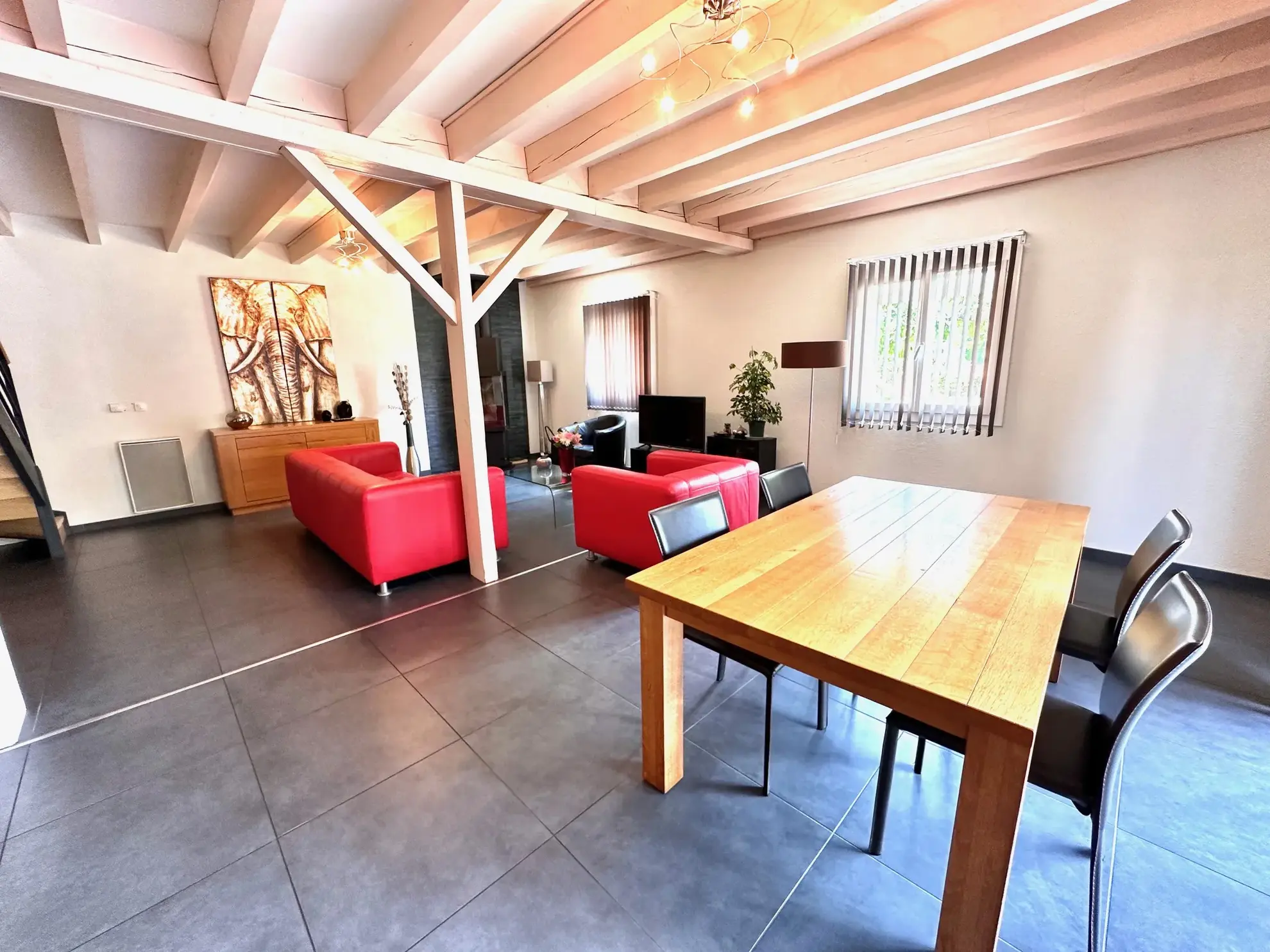 Belle maison familiale à Juillan avec terrain arboré et garage proche Tarbes Sud 