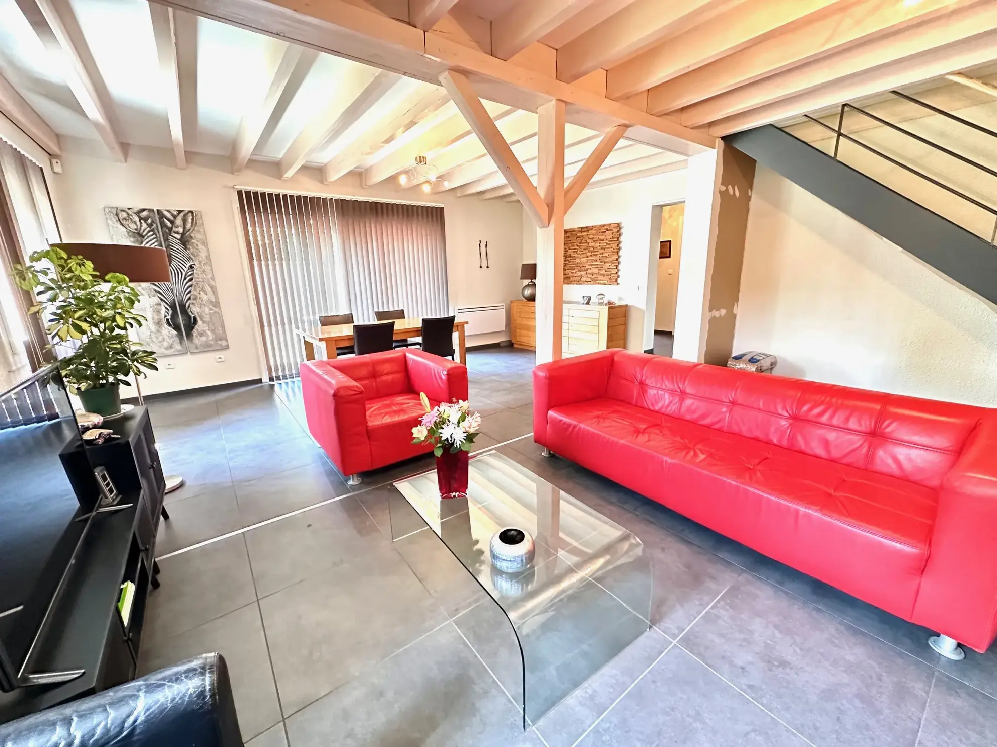 Belle maison familiale à Juillan avec terrain arboré et garage proche Tarbes Sud 