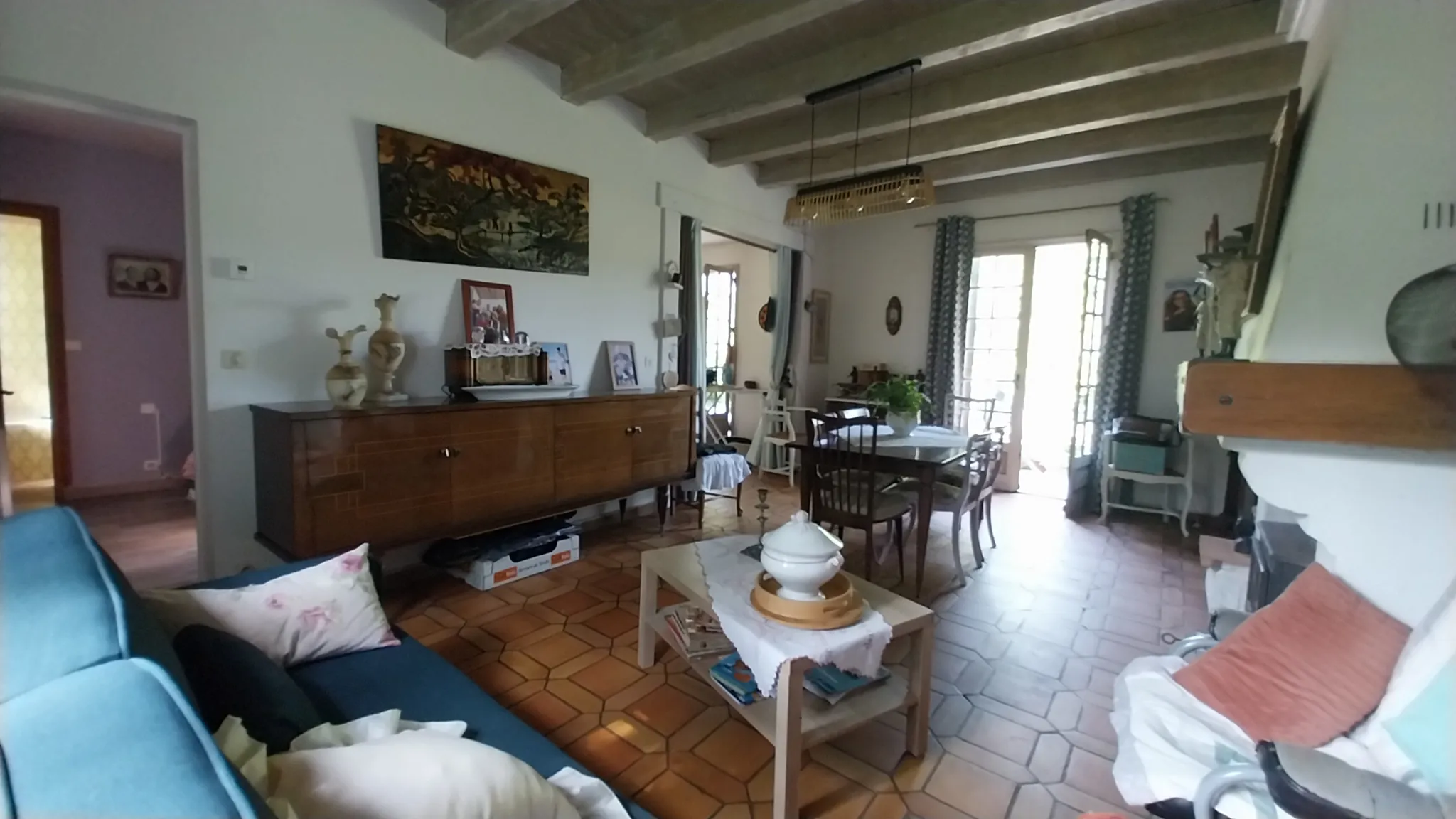 Maison 2 chambres avec grand terrain et vue dégagée, calme à St Pierre de Cole 