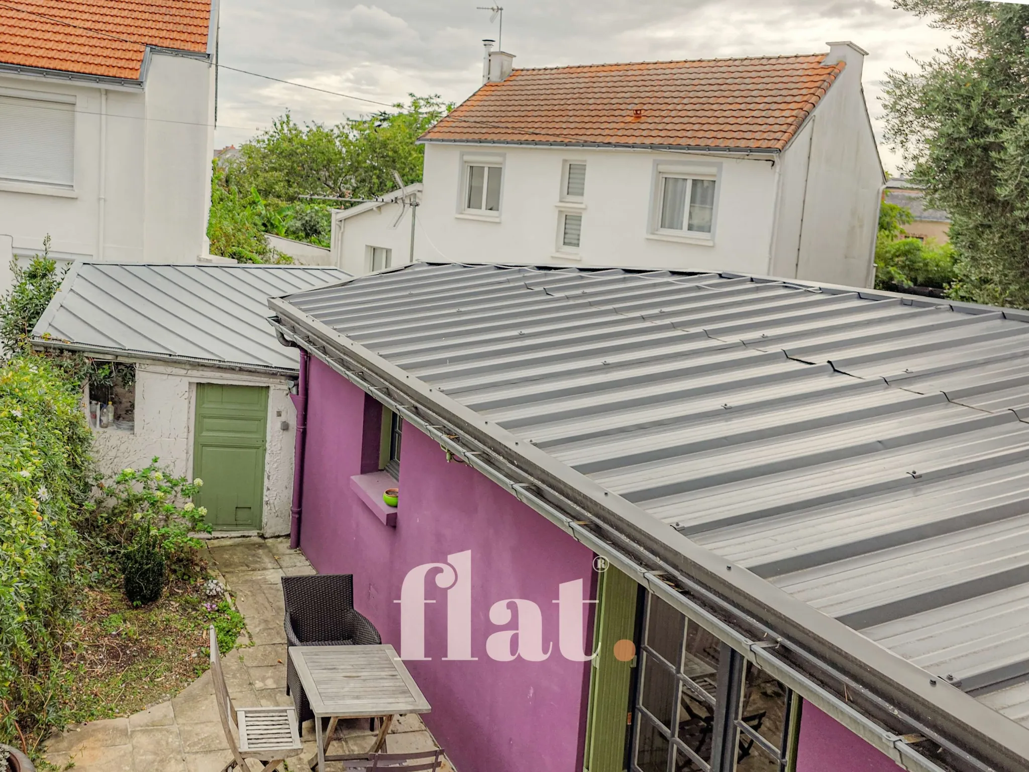 Maison de 75 m2 à Nantes avec cour et garage, idéal investisseur ou résidence 