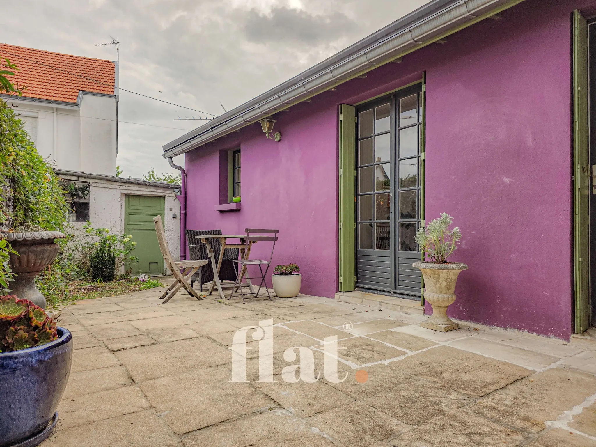 Maison de 75 m2 à Nantes avec cour et garage, idéal investisseur ou résidence 