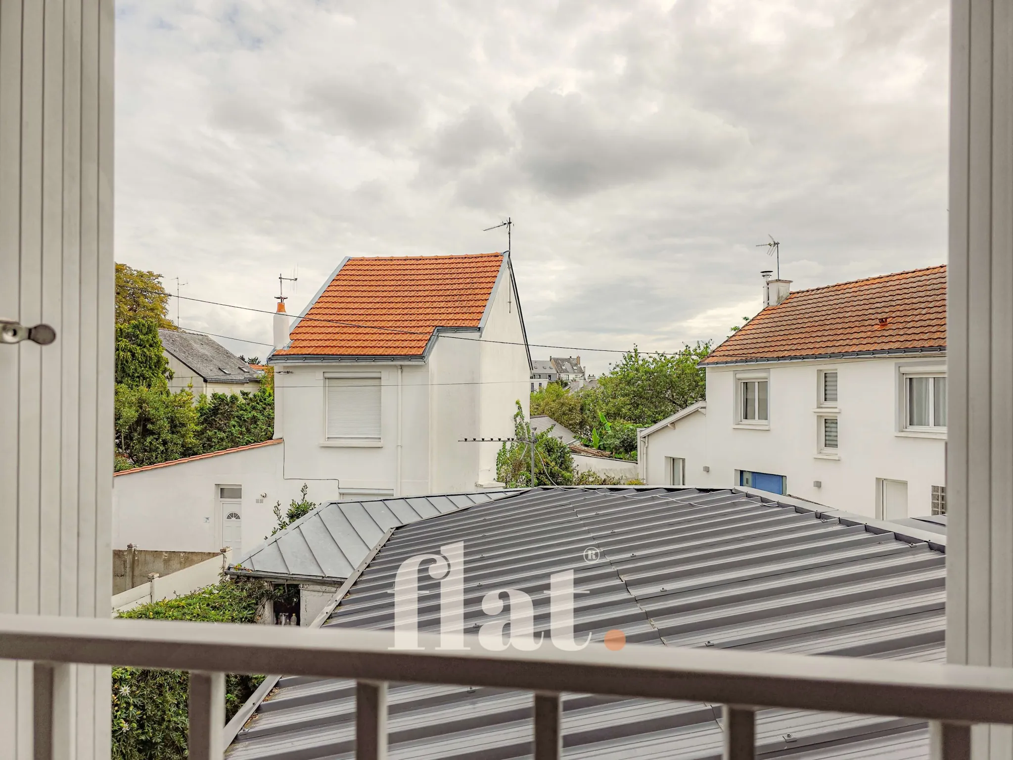 Maison de 75 m2 à Nantes avec cour et garage, idéal investisseur ou résidence 