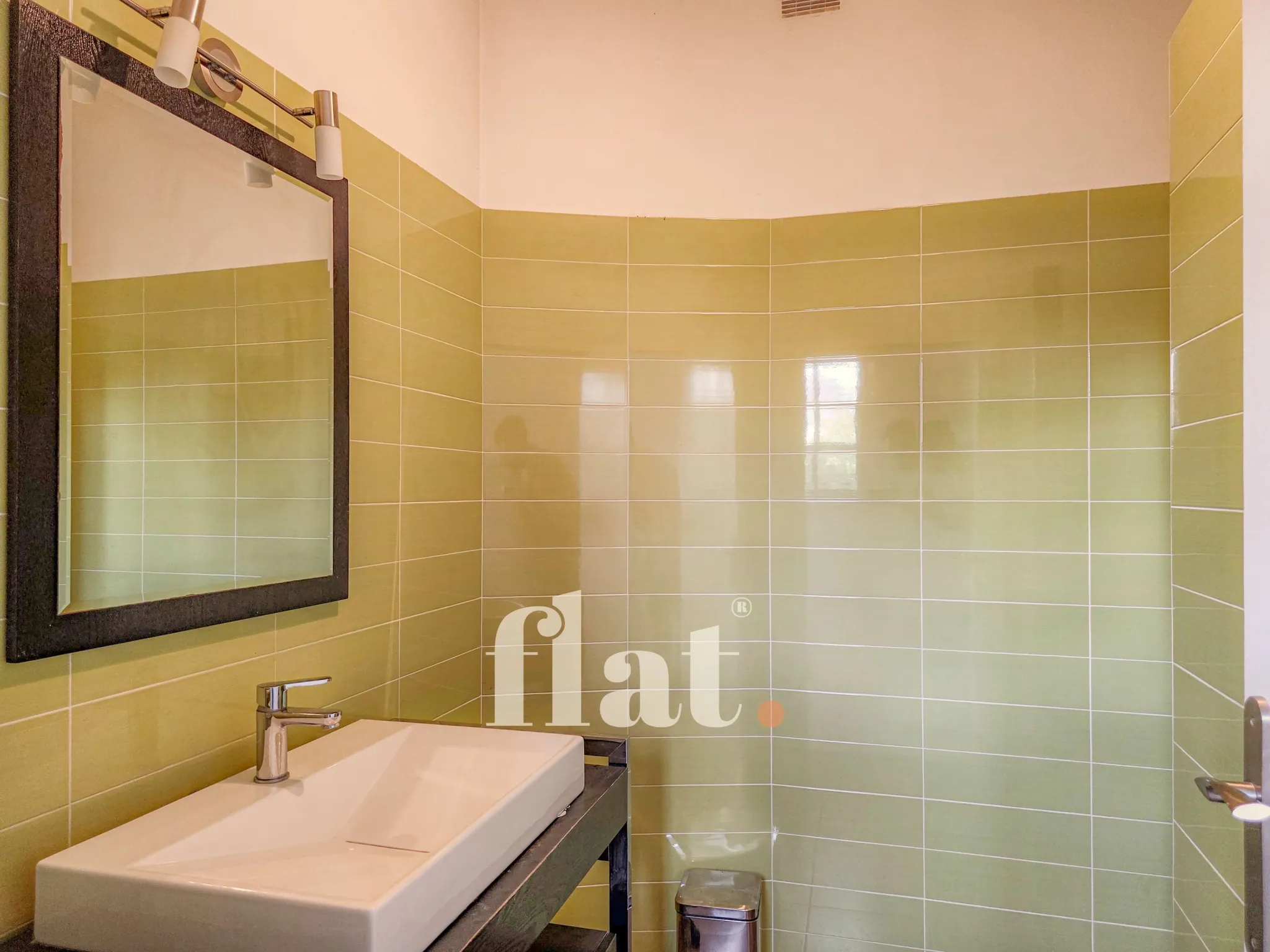 Maison de 75 m2 à Nantes avec cour et garage, idéal investisseur ou résidence 