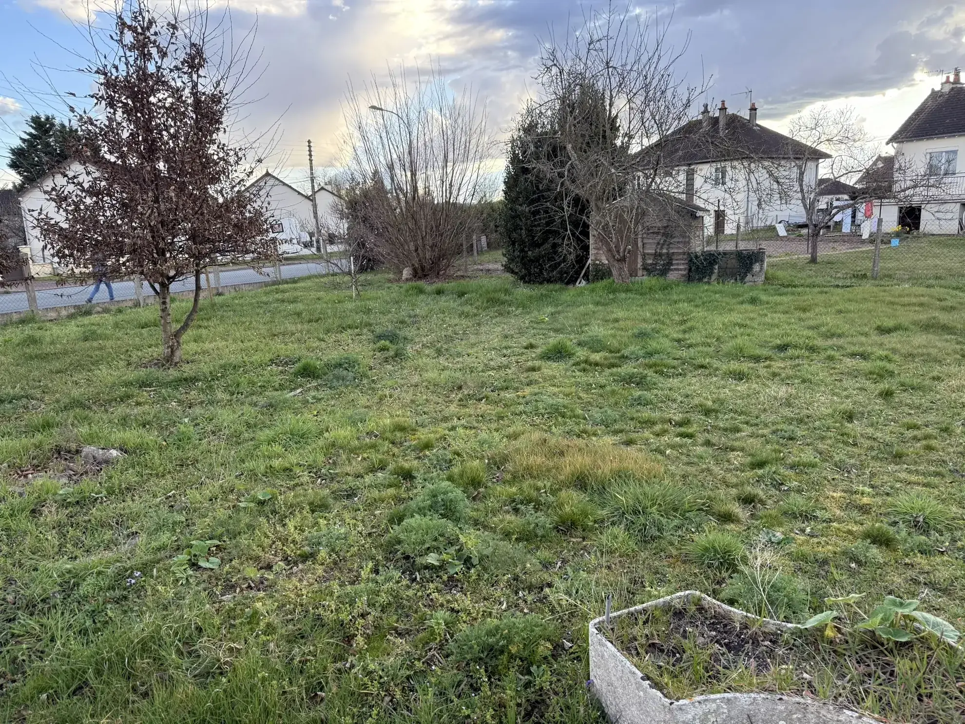 Vente d'un pavillon de 71 m² avec sous-sol et garage à Descartes 