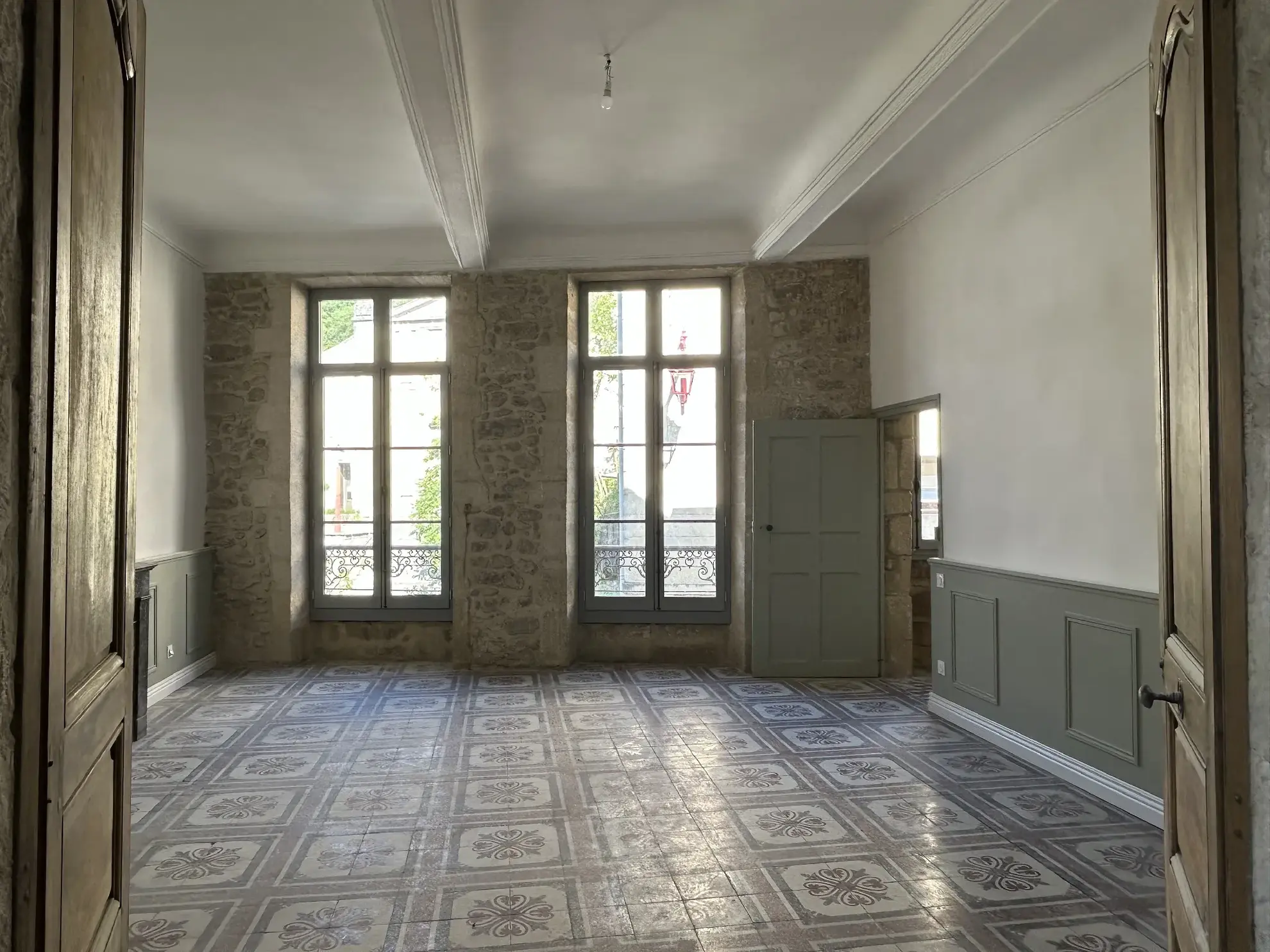 Magnifique appartement en duplex de 140m² en centre-ville de Sommieres 