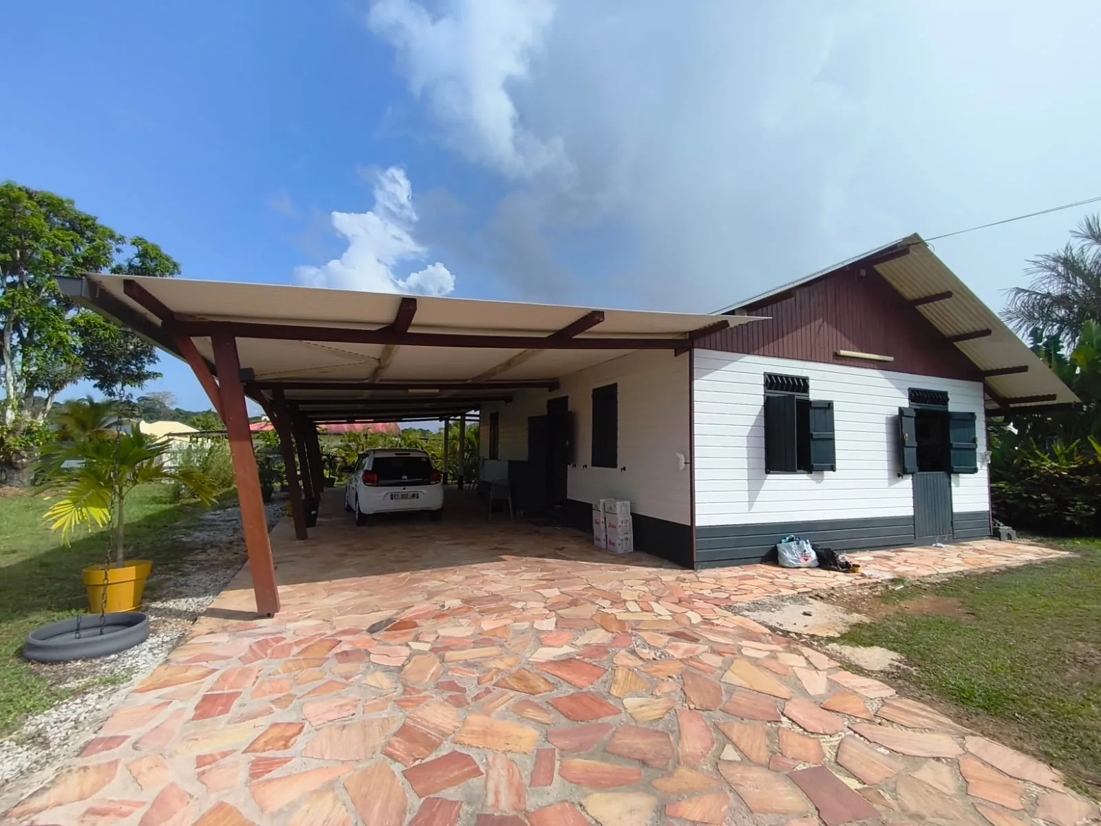 Maison créole de plain-pied à Matoury proche Cayenne – Terrasse, jardin et parking 