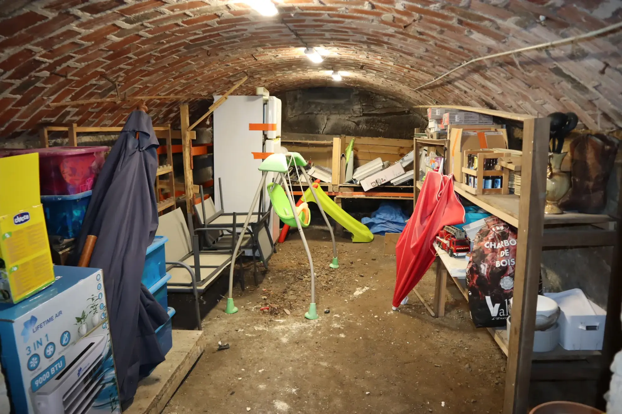 Maison à vendre de 160 m² avec 4 chambres à Saint-Léger-du-Bois 