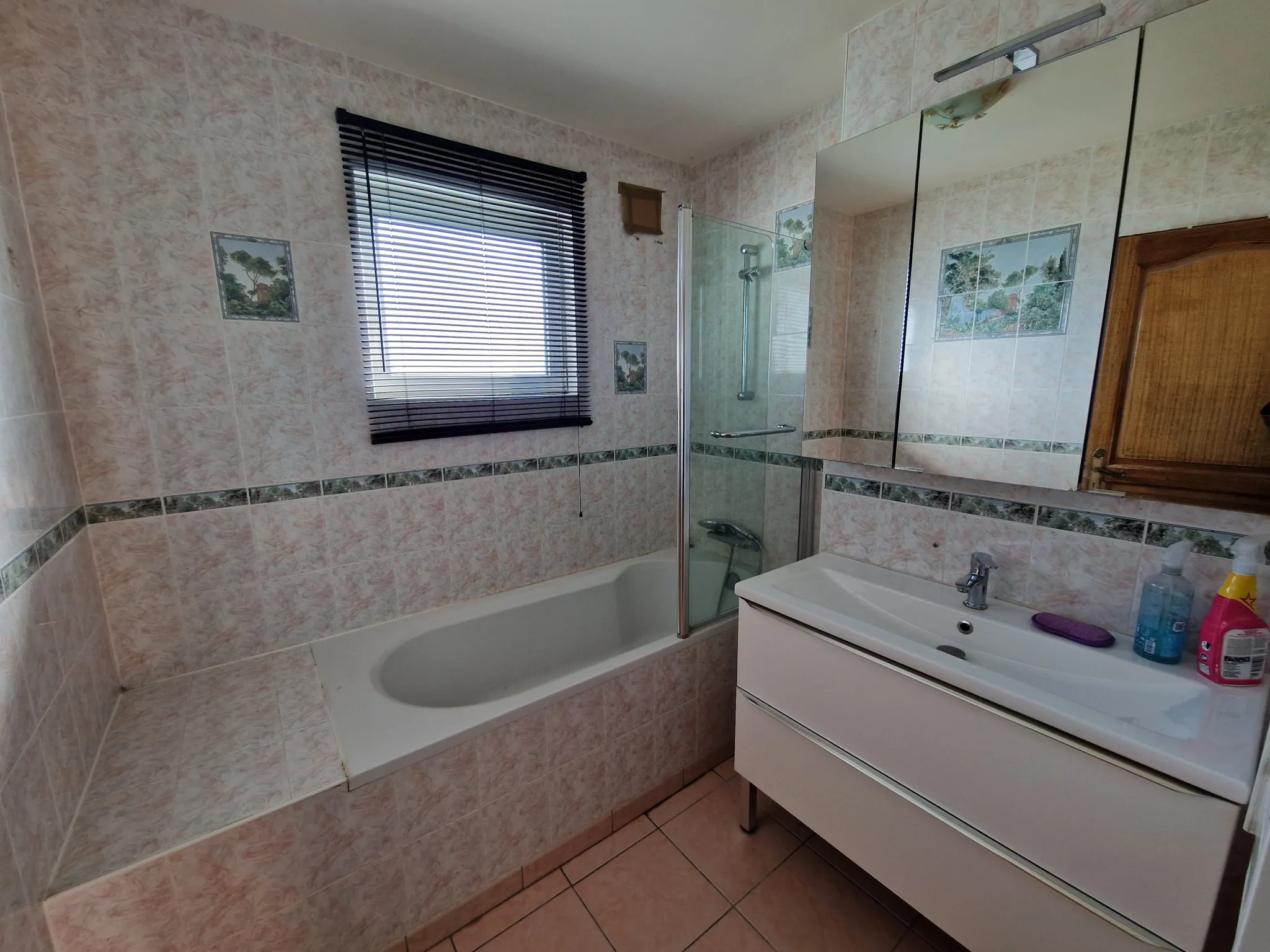 Maison à vendre de 160 m² avec 4 chambres à Saint-Léger-du-Bois 