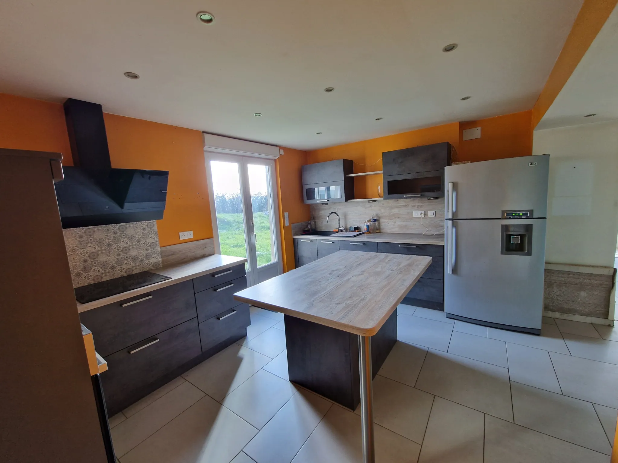 Maison à vendre de 160 m² avec 4 chambres à Saint-Léger-du-Bois 