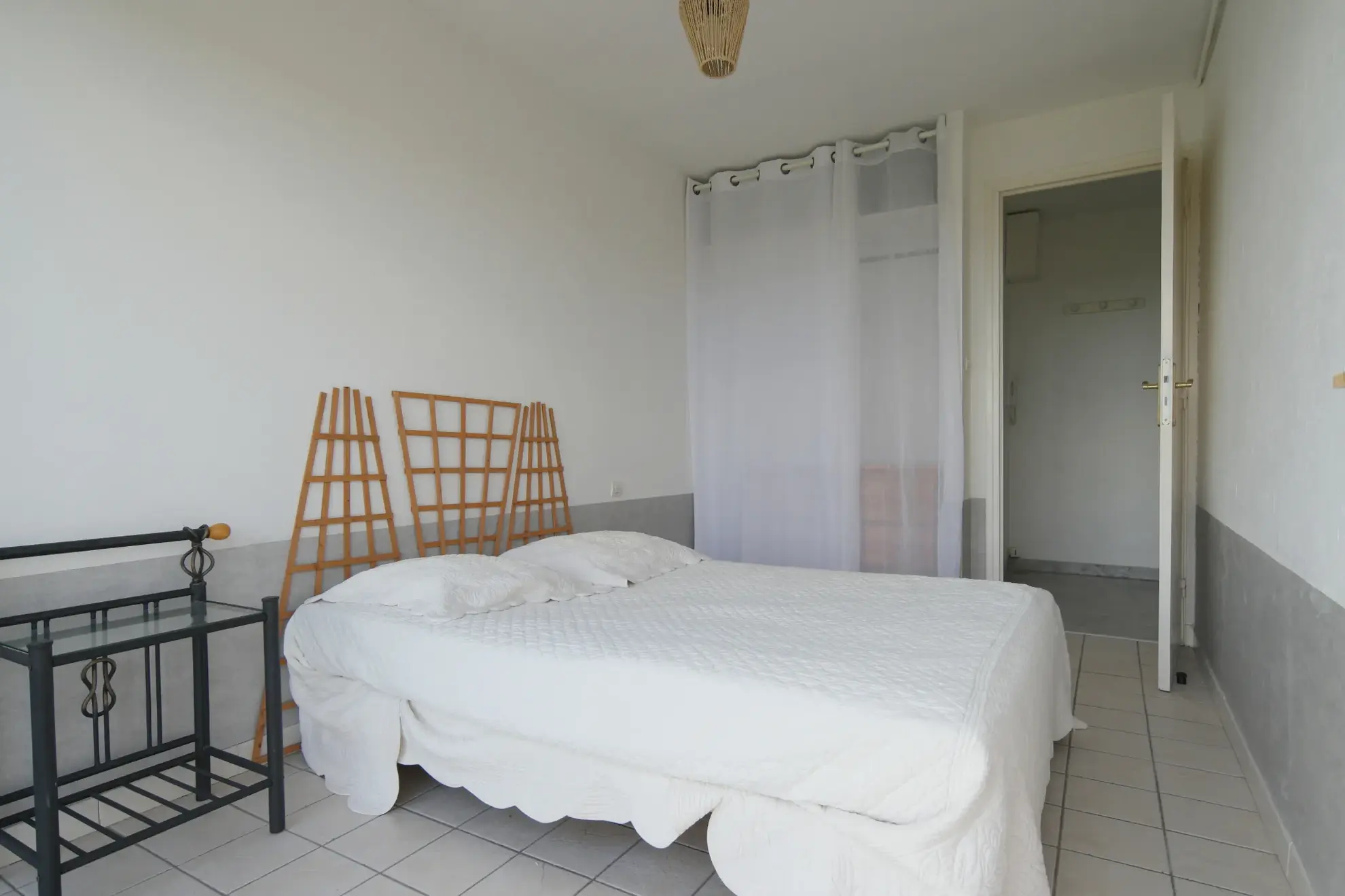 Appartement T2 lumineux avec vue sur la Cathédrale à Narbonne 