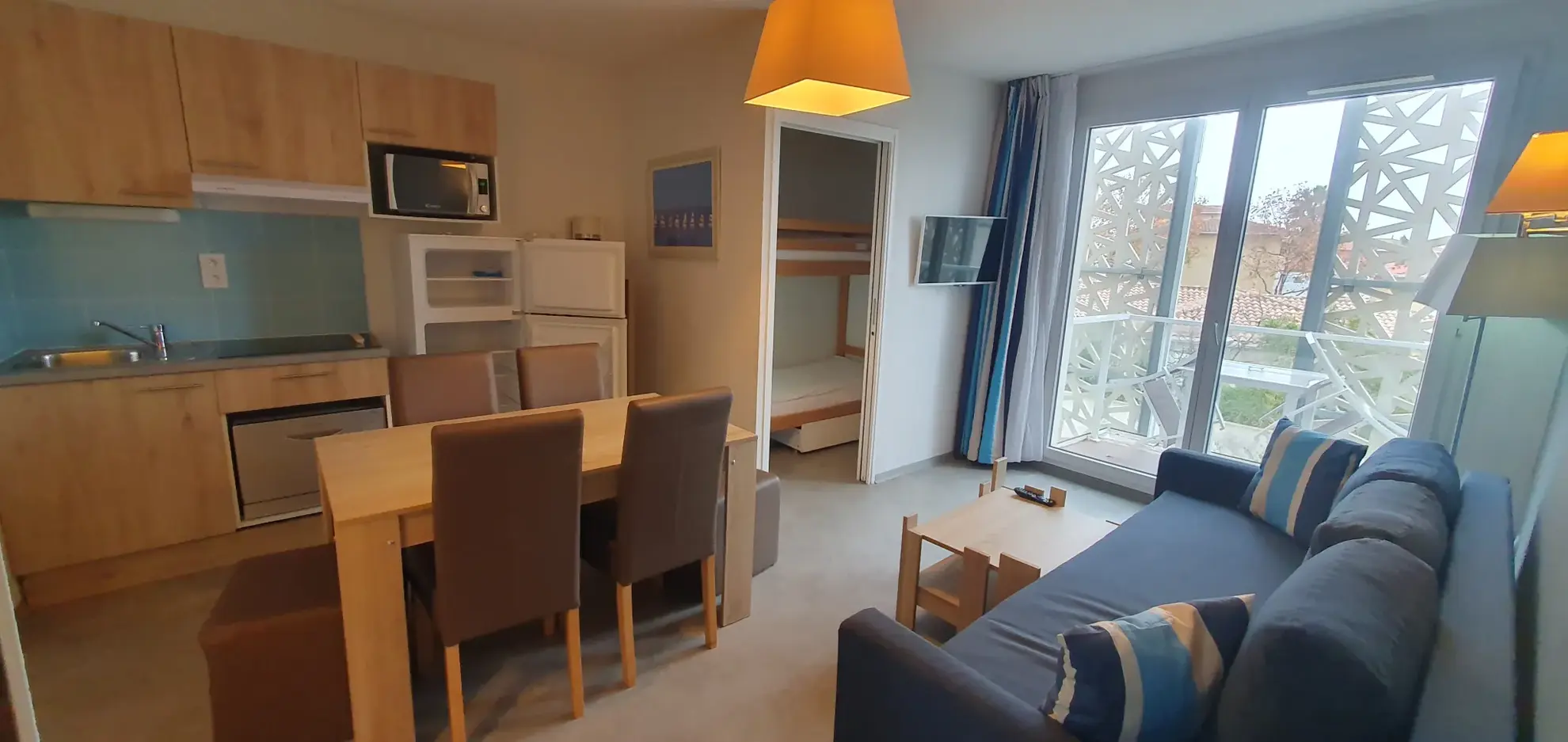 Appartement 2 pièces avec cabine au Cap d'Agde, piscine, proximité plage, idéal investisseurs 