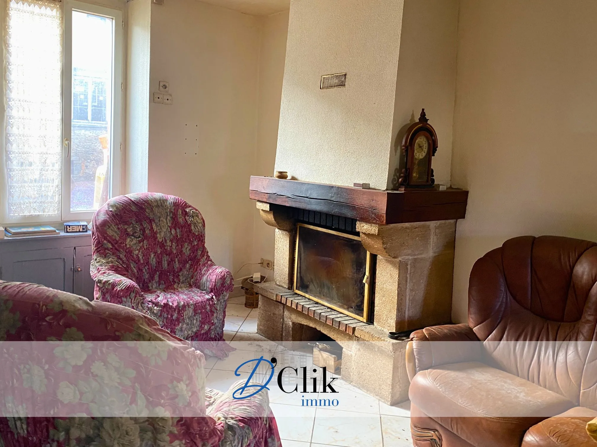 Ensemble immobilier à rénover à Laval - Maison principale et loge à réhabiliter 