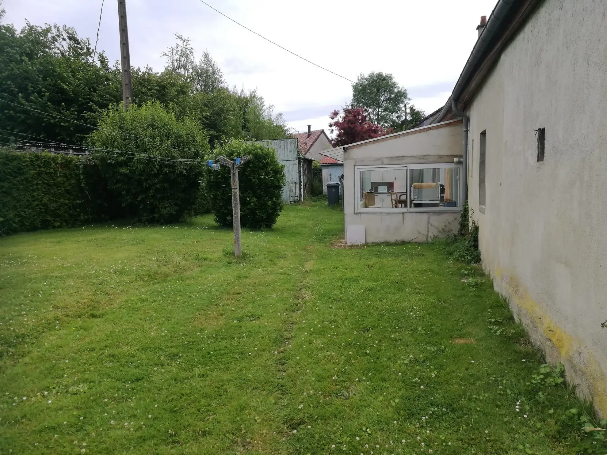 Maison à vendre à Hauterive de 140 m² avec terrain et hangar, proche d’Alençon 
