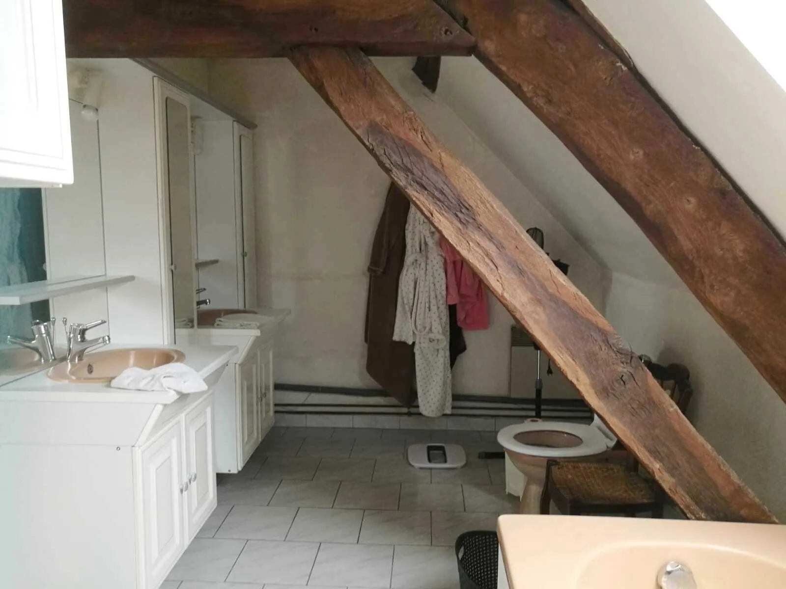 Maison à vendre à Hauterive de 140 m² avec terrain et hangar, proche d’Alençon 