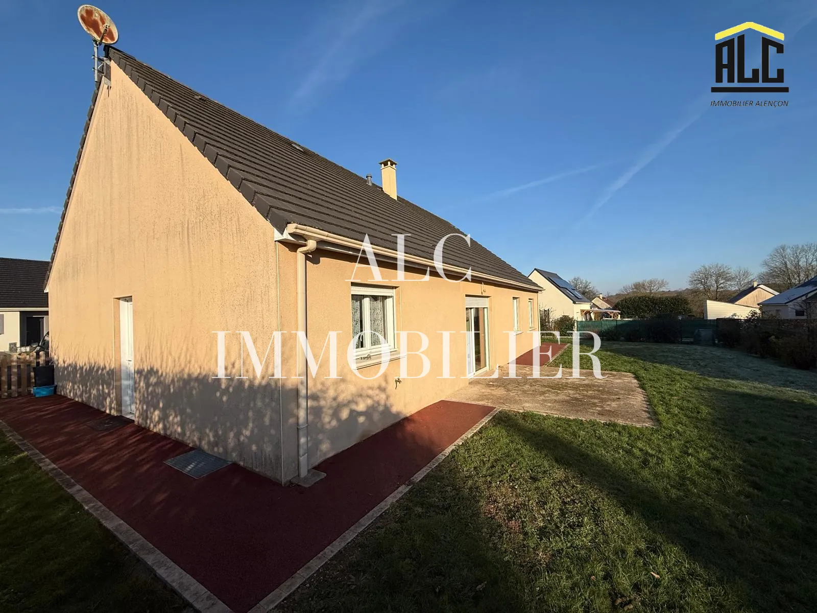 Maison de plain-pied récente à vendre à Saint-Pierre-des-Nids - Investissement locatif