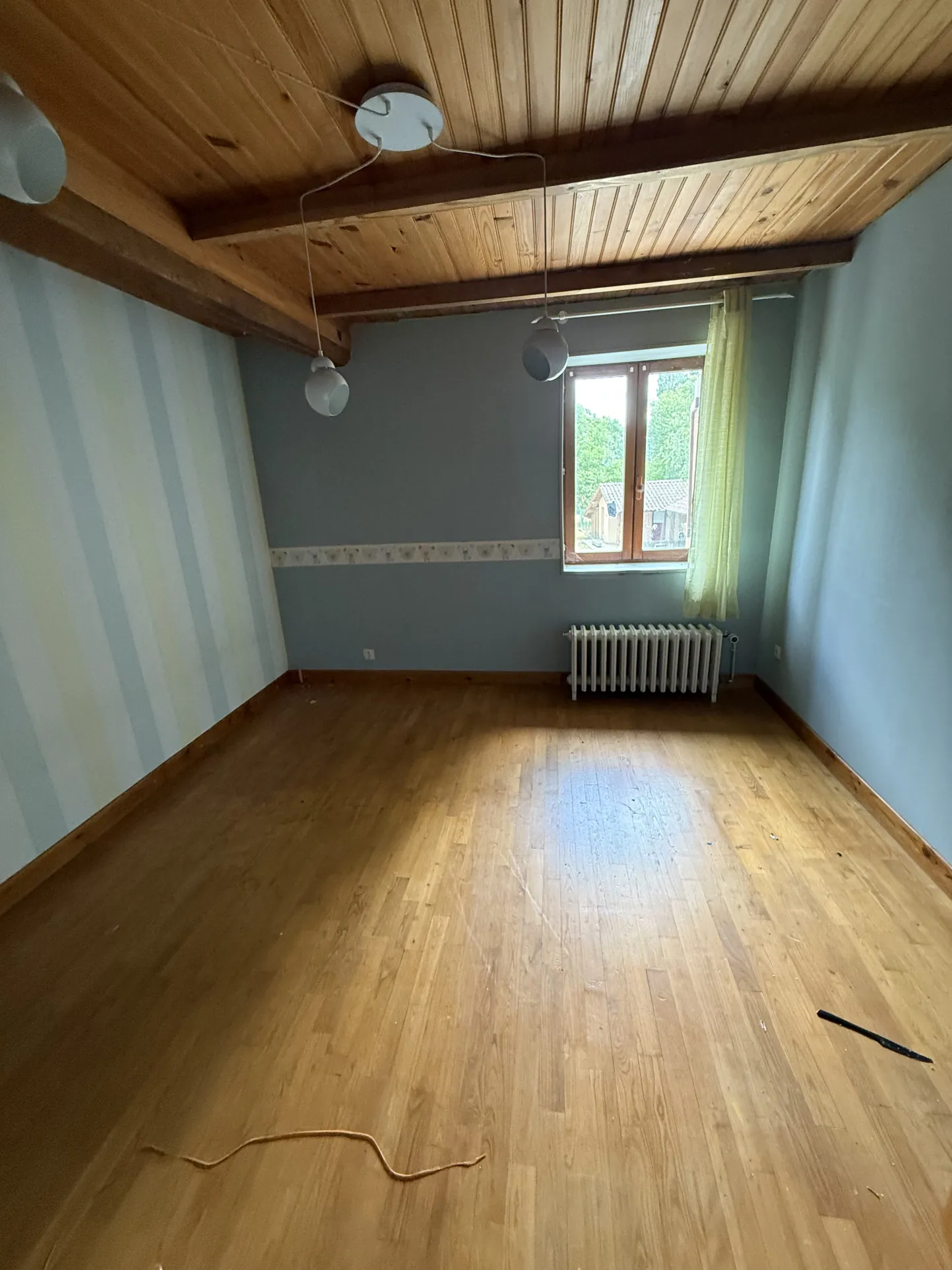 Maison familiale à vendre à St-Priest-Bramefant de 185 m² avec jardin 