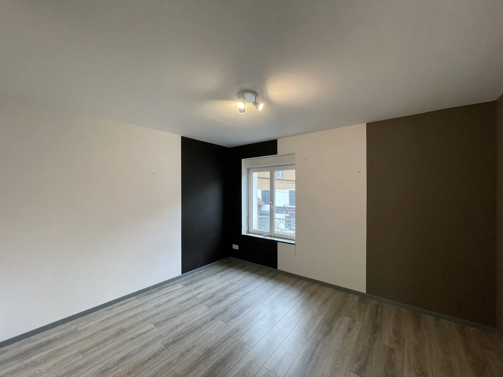 Charmante maison rénovée de 135 m² à Rougemont-le-Château avec terrasse et 4 chambres 