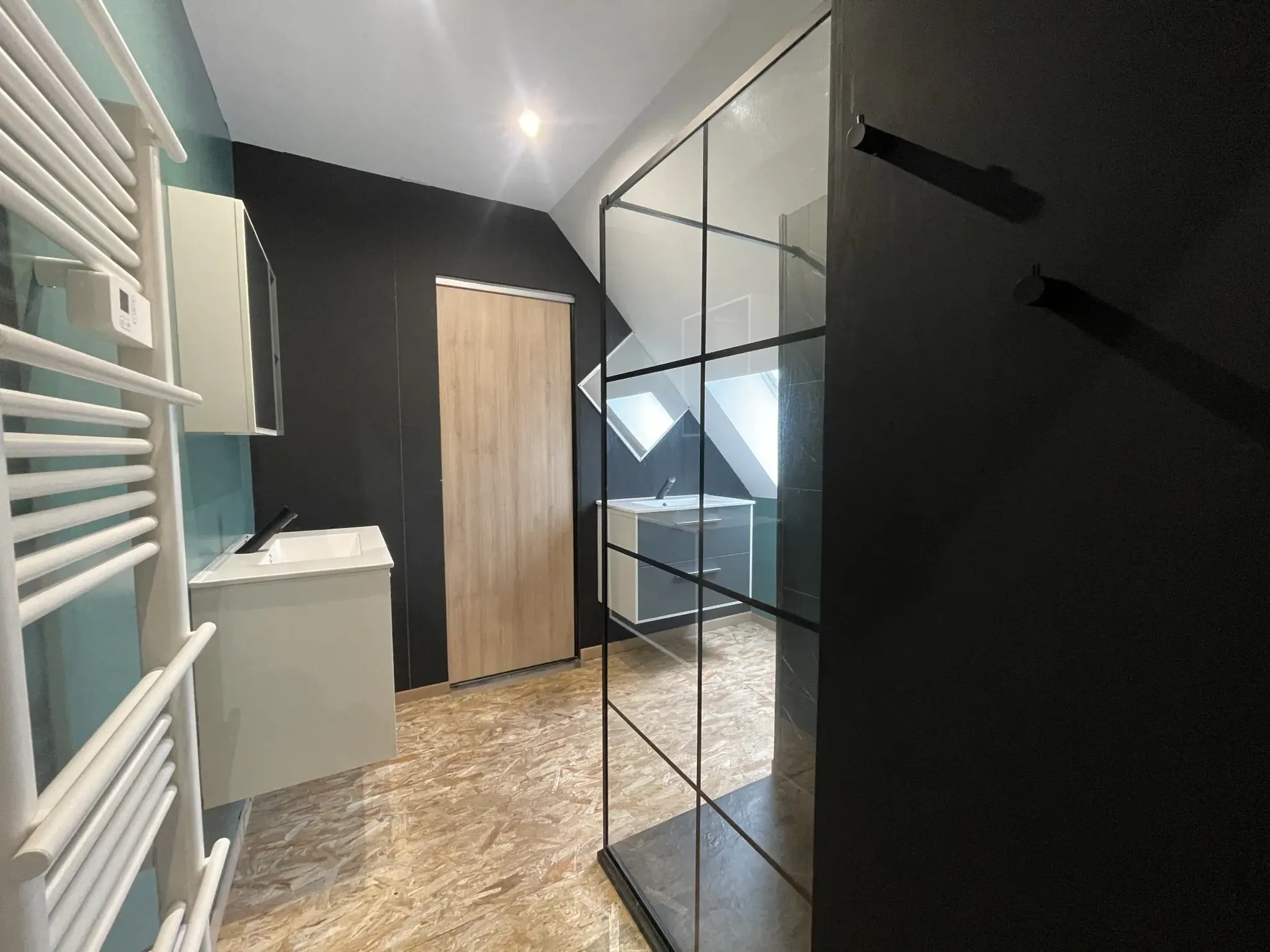 Charmante maison rénovée de 135 m² à Rougemont-le-Château avec terrasse et 4 chambres 