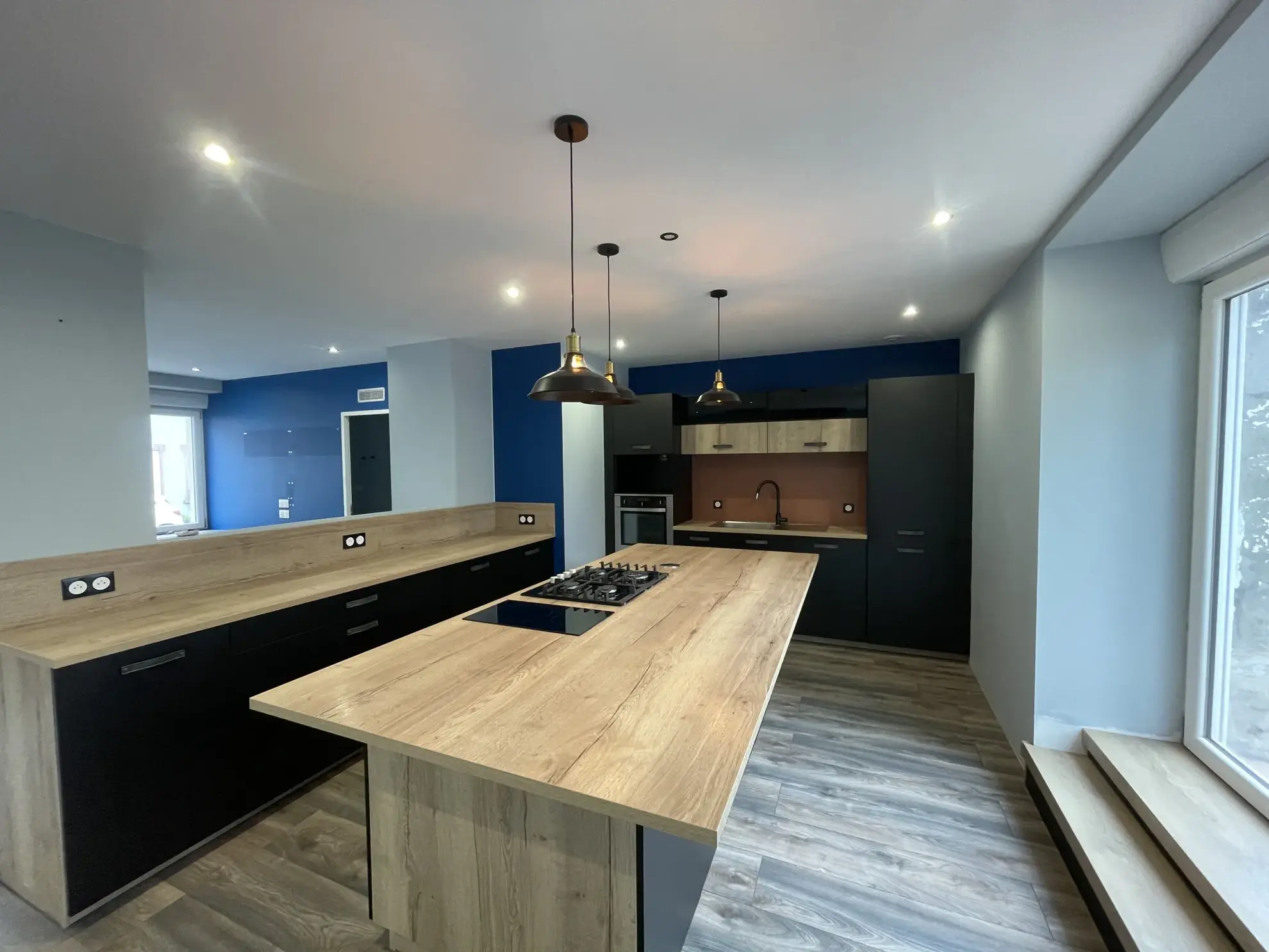 Charmante maison rénovée de 135 m² à Rougemont-le-Château avec terrasse et 4 chambres 