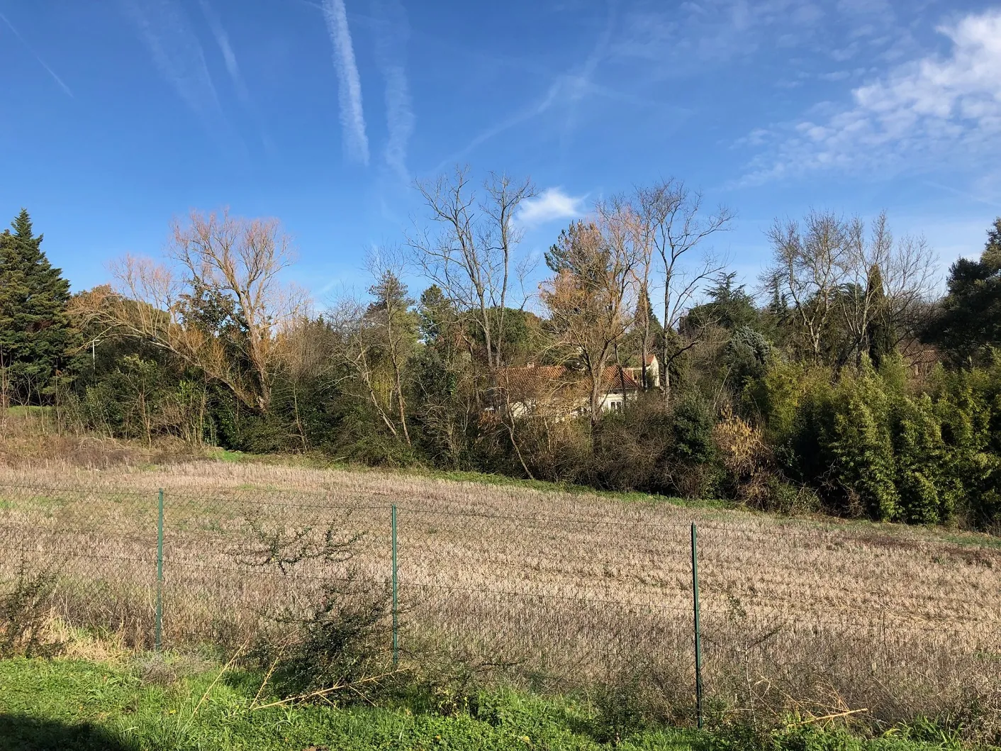 Terrain constructible de 1180 m² à Vigoulet Auzil prêt à construire