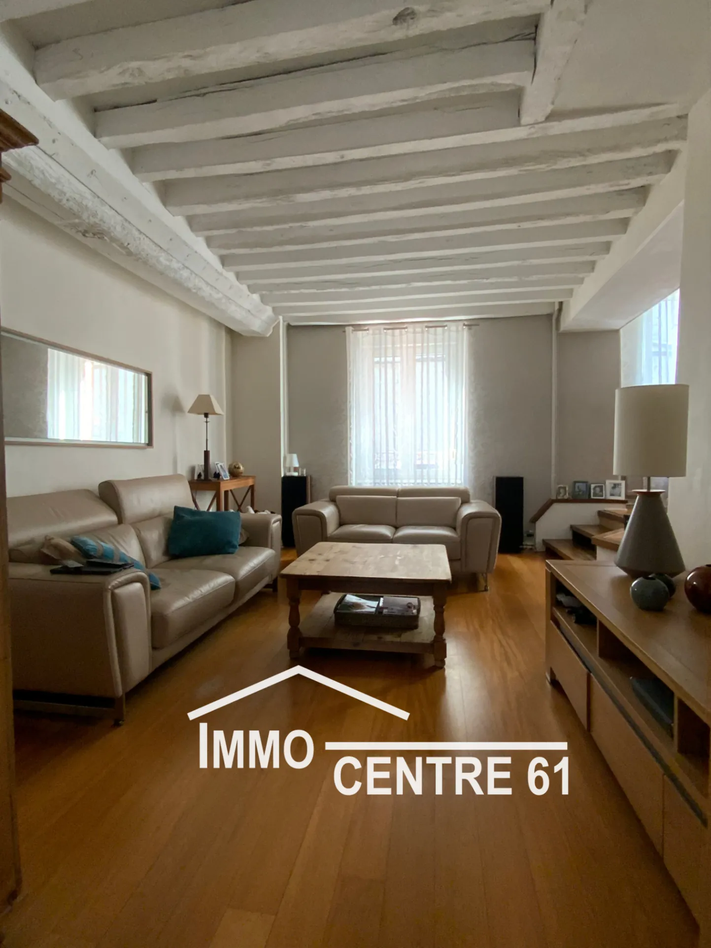 Immeuble mixte en centre-ville de La Ferté Macé à vendre à 159 000 € 