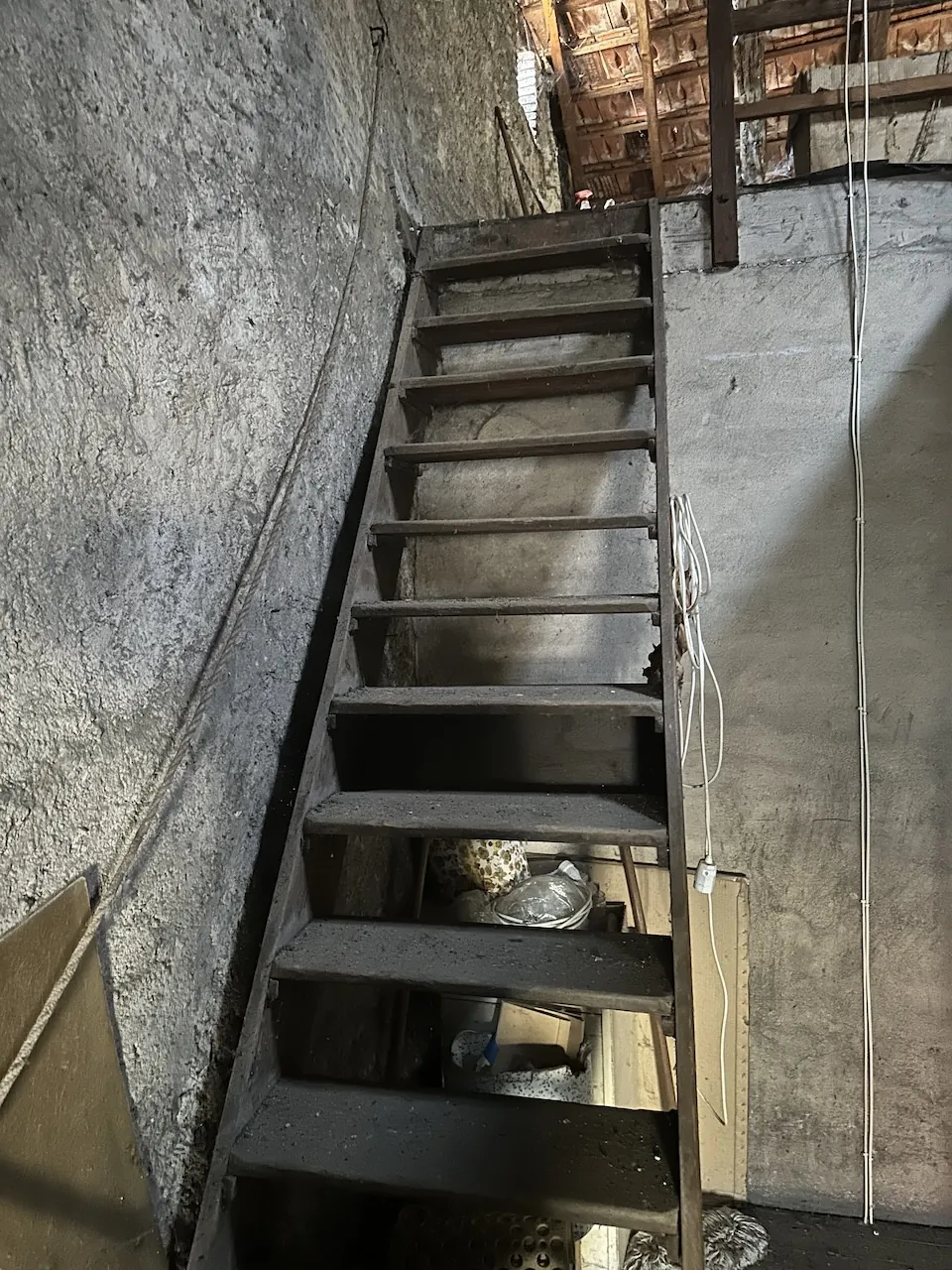 Maison de village avec garage et grenier aménageable à Marcigny, 100 m² 