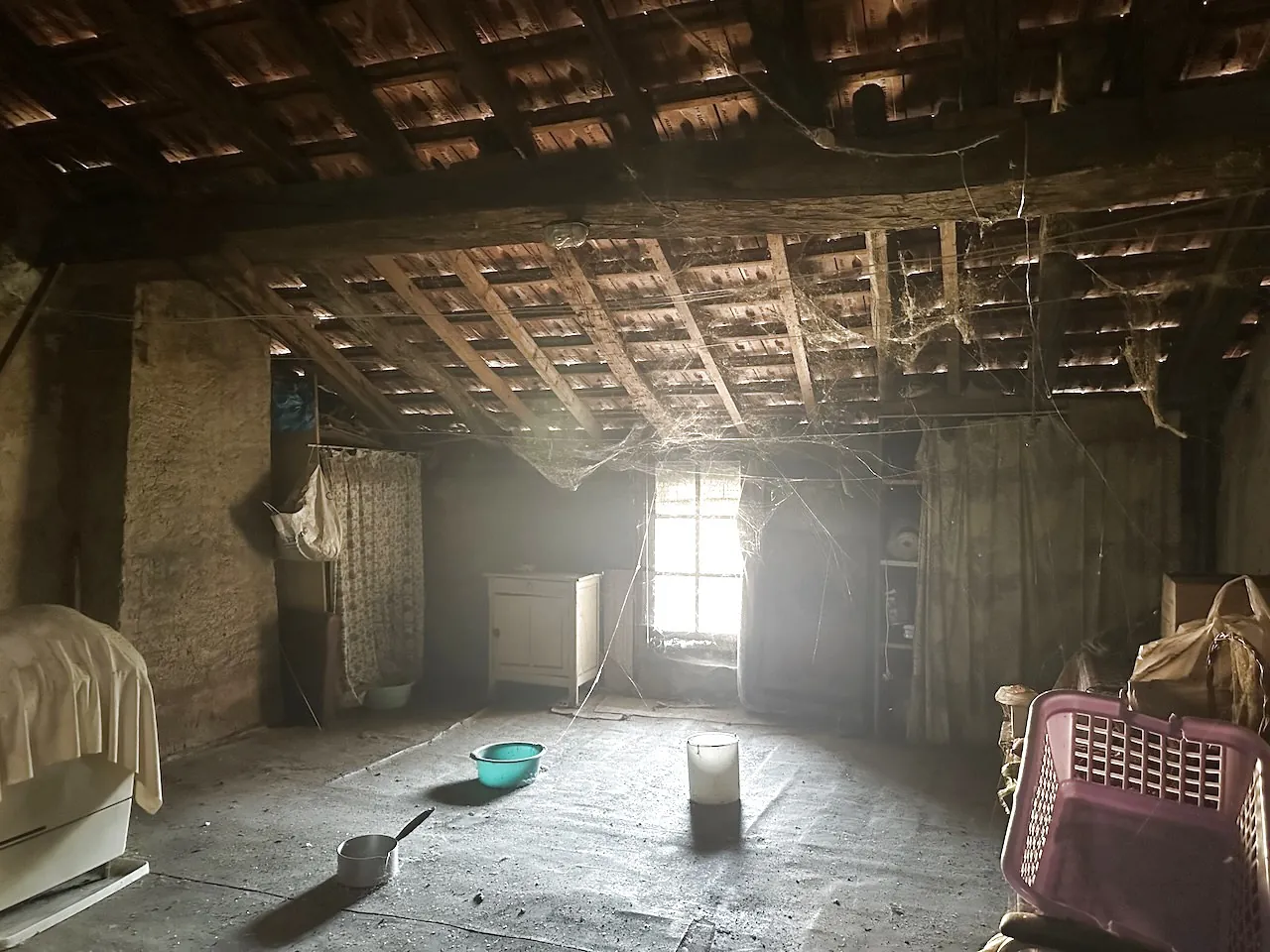 Maison de village avec garage et grenier aménageable à Marcigny, 100 m² 