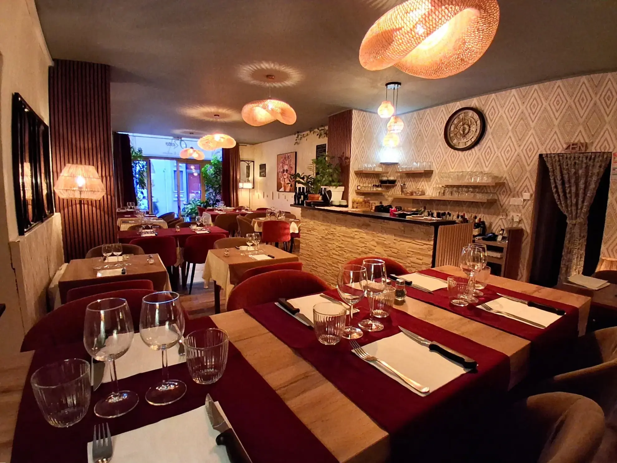 Restaurant performant à vendre à Millau, entièrement rénové en 2025 