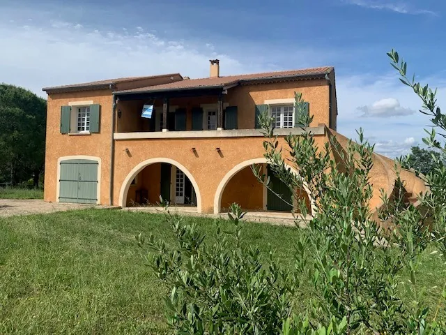 Belle villa F5 à Ledignan avec potentiel d'aménagement sur terrain de 1200 m²