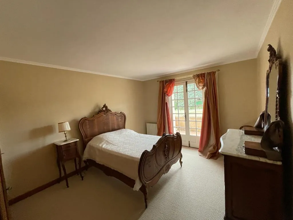 Belle villa F5 à Ledignan avec potentiel d'aménagement sur terrain de 1200 m² 