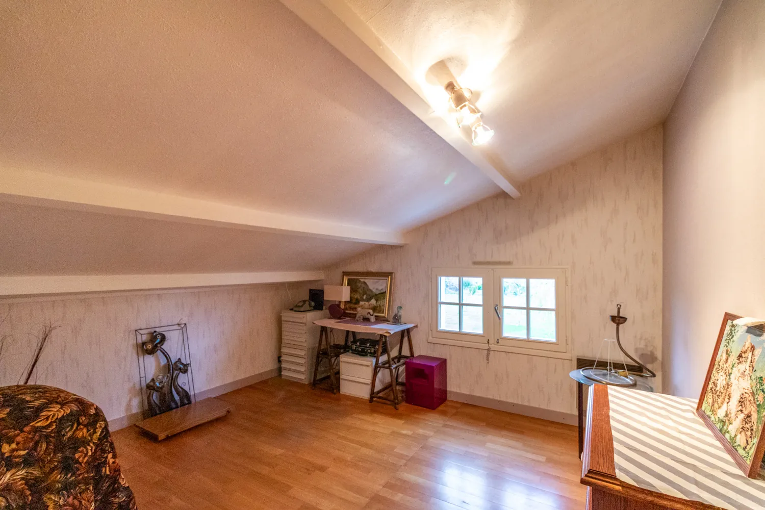 Maison 4 chambres avec véranda, garage et jardin clos à La Chapelle-des-Pots 