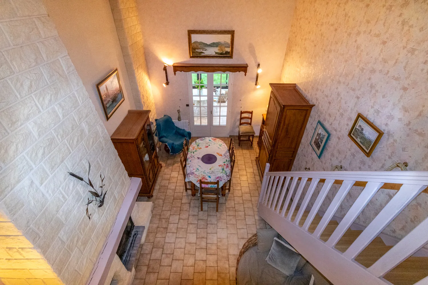 Maison 4 chambres avec véranda, garage et jardin clos à La Chapelle-des-Pots 